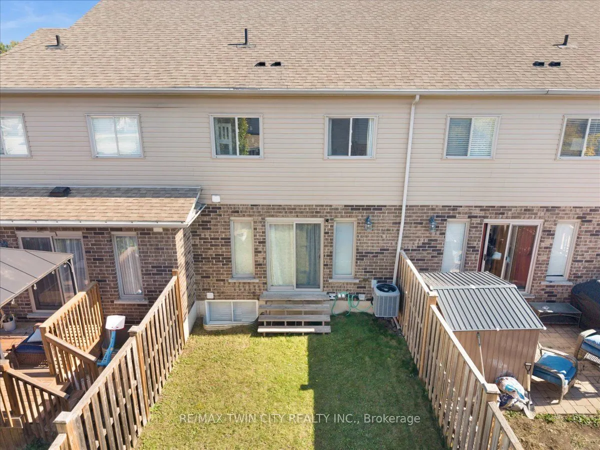 72 Meadowridge Street