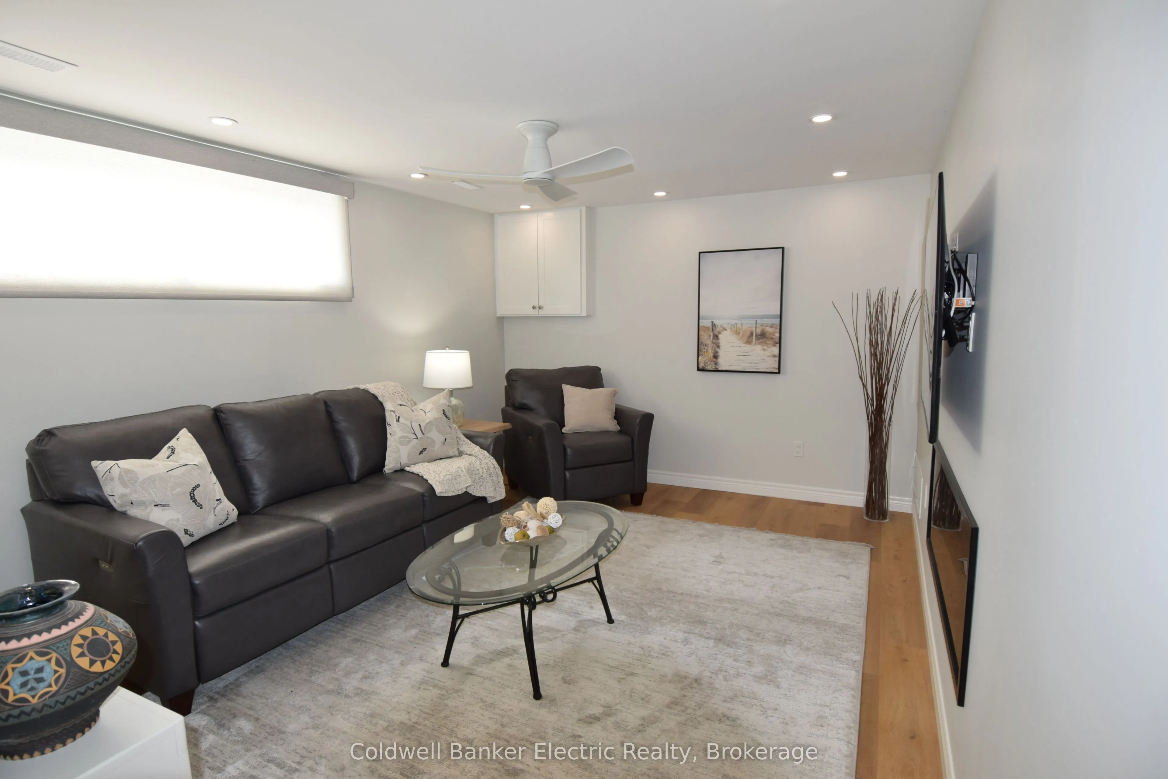 282 Gifford Drive