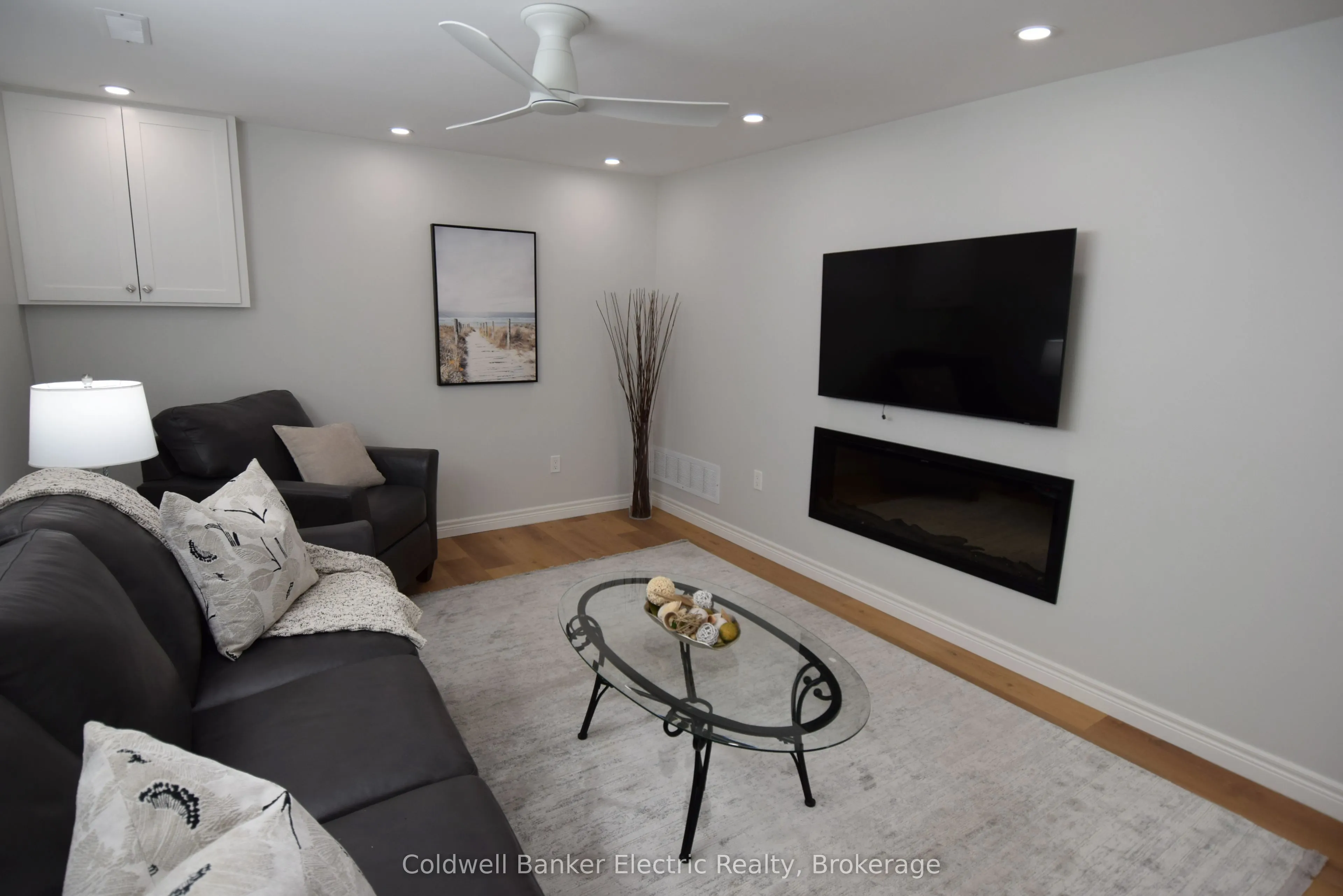 282 Gifford Drive