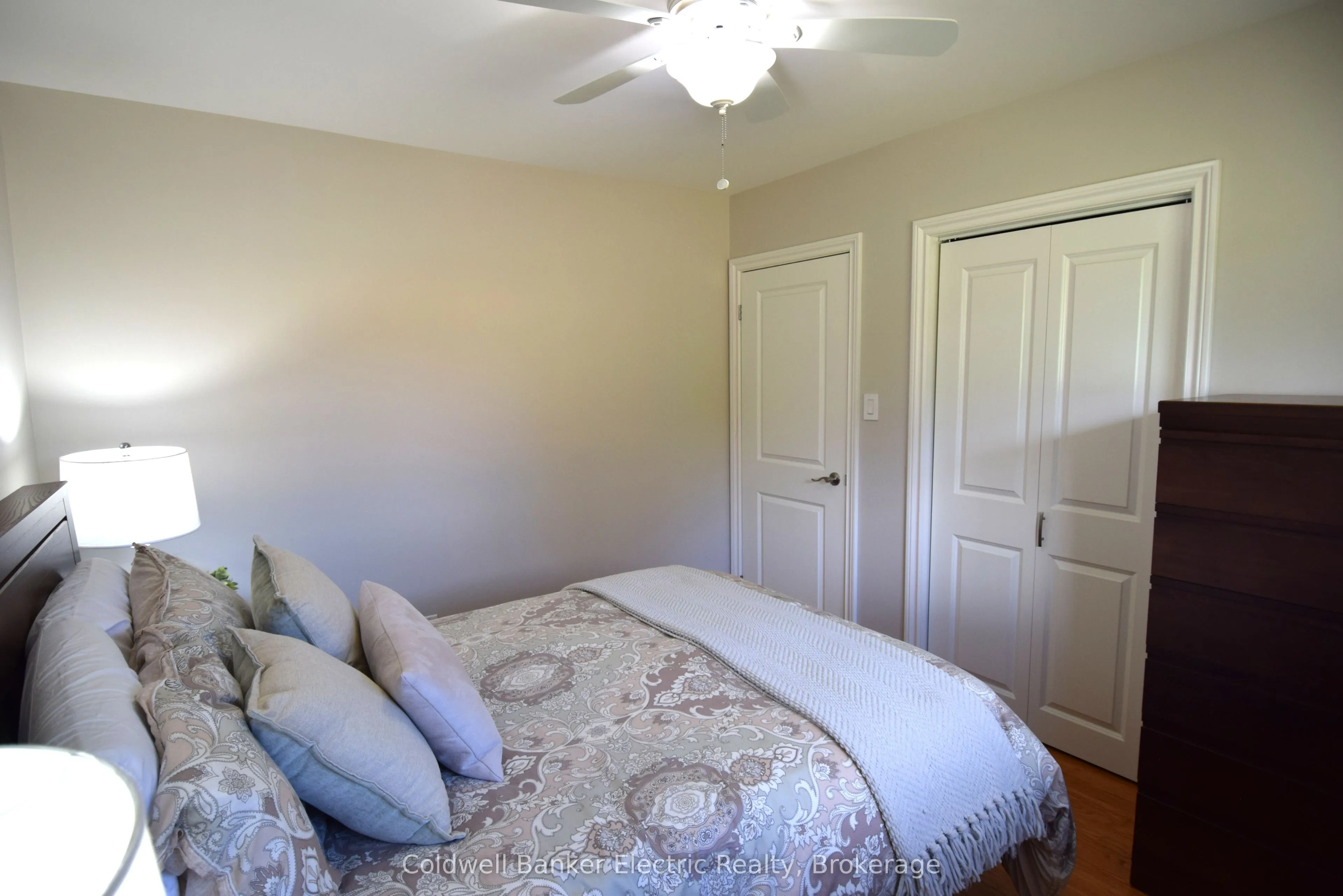 282 Gifford Drive