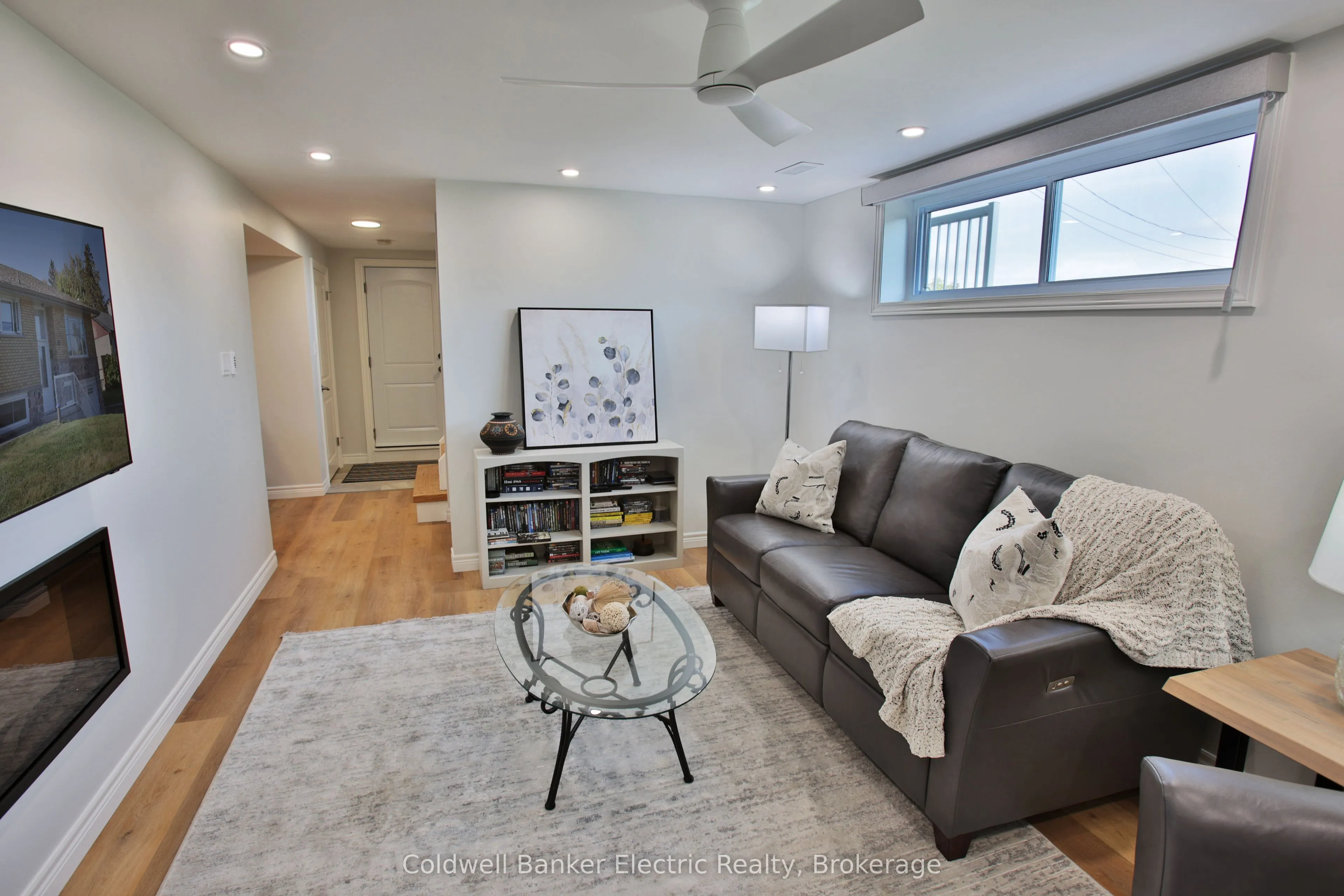282 Gifford Drive