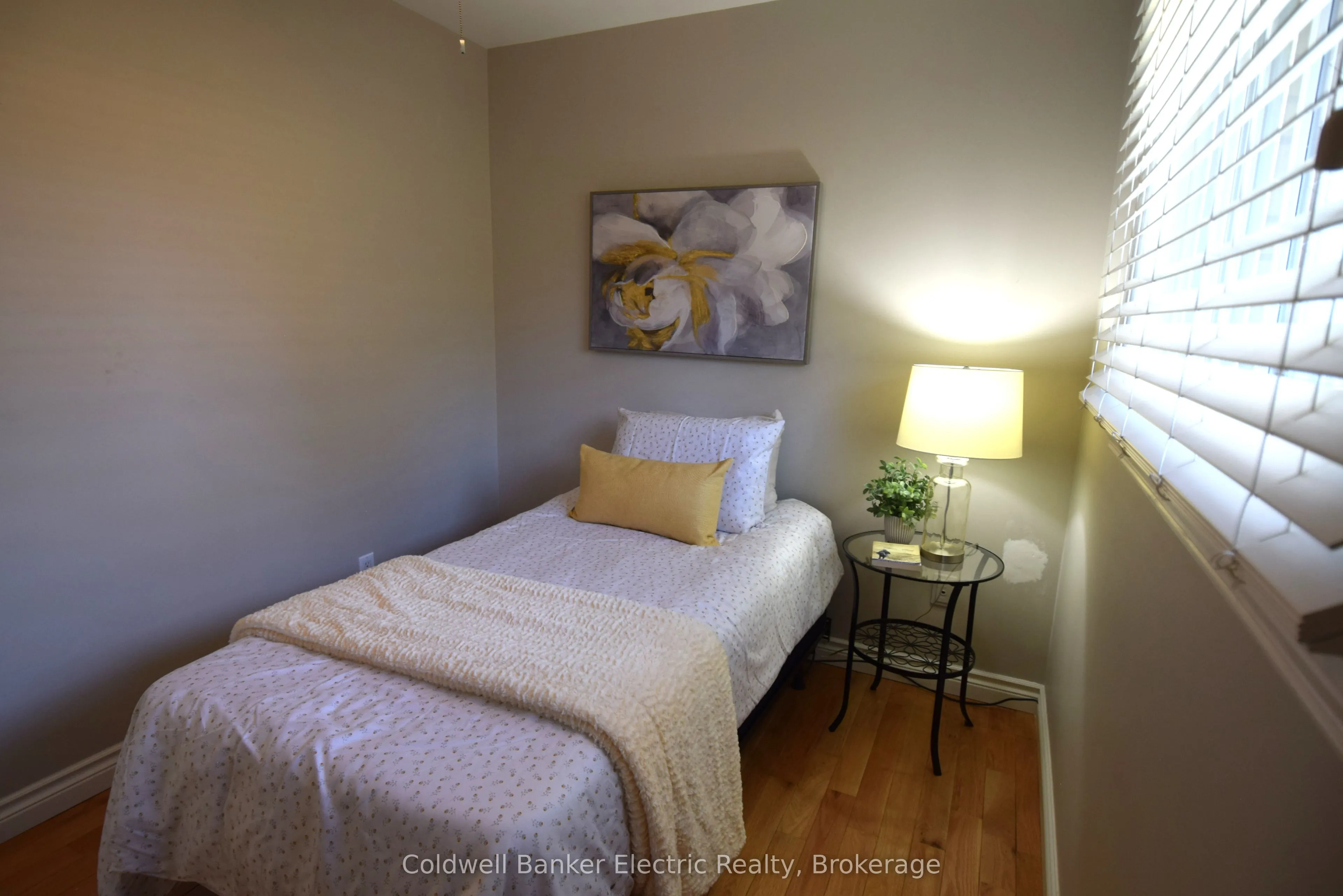 282 Gifford Drive