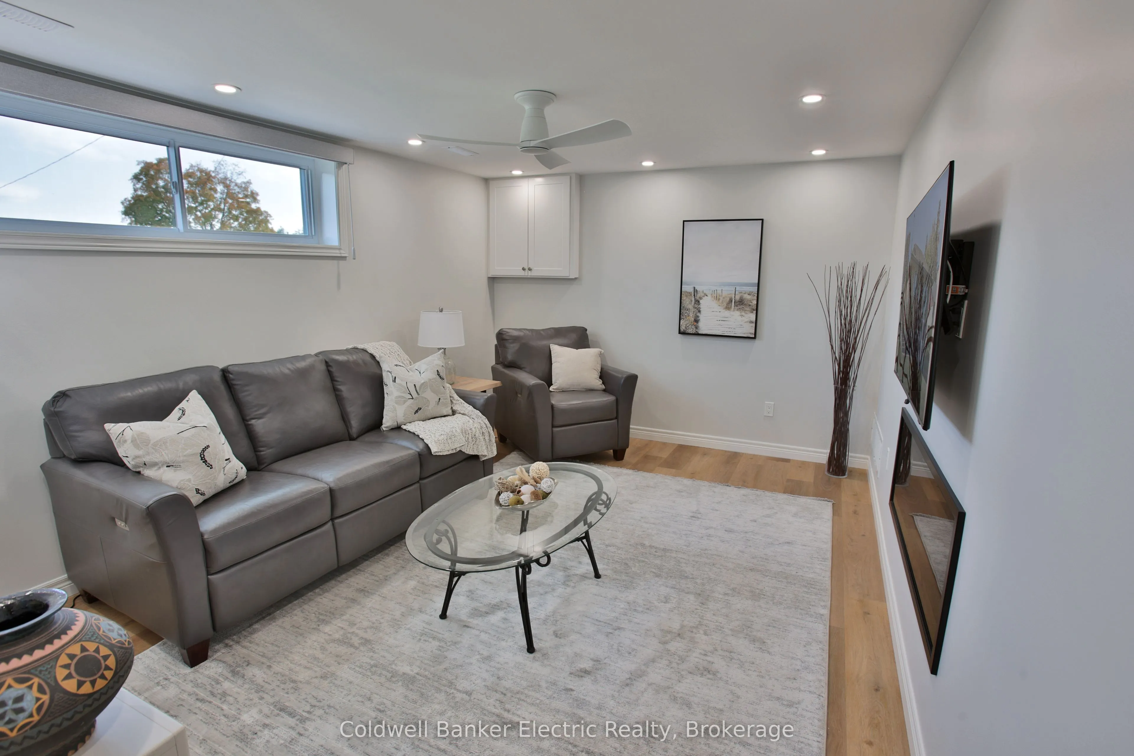 282 Gifford Drive