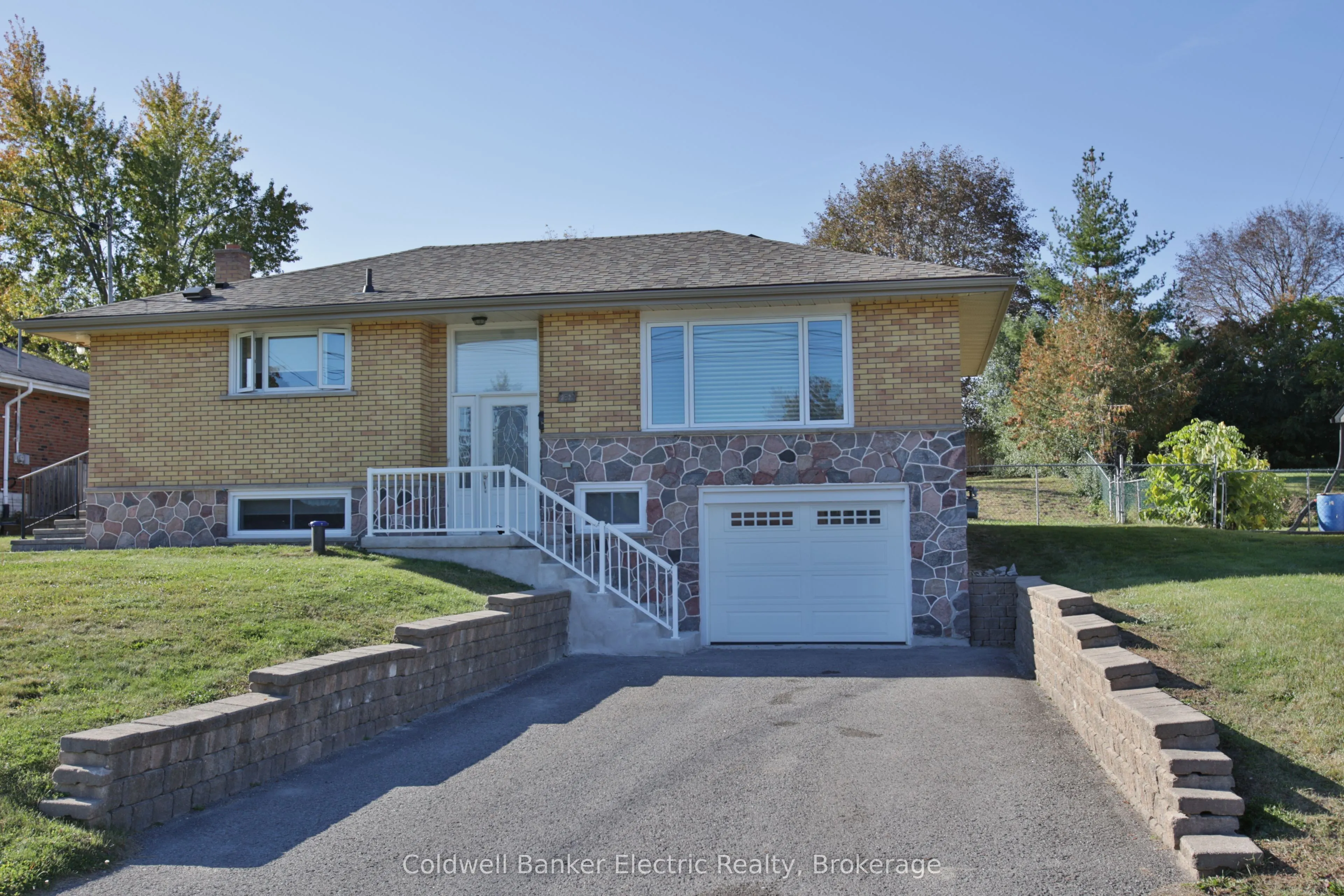 282 Gifford Drive