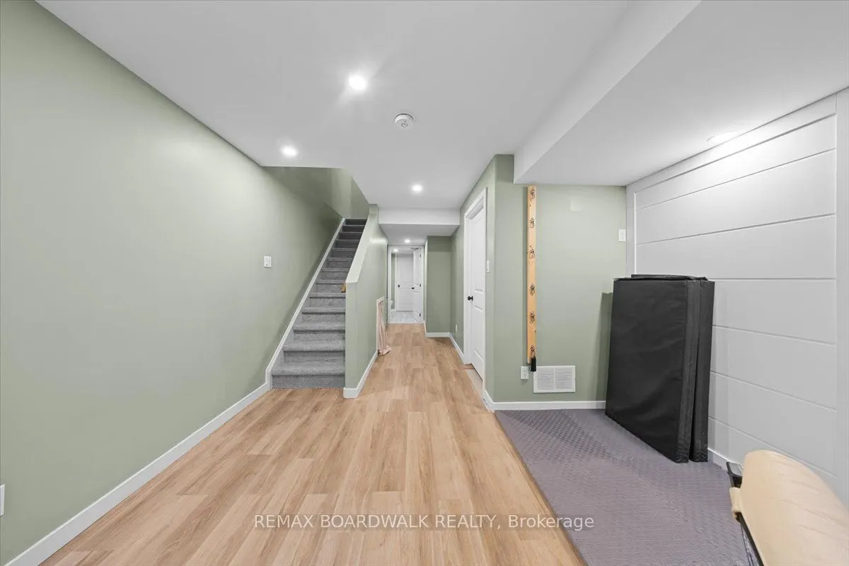248 Munro Street