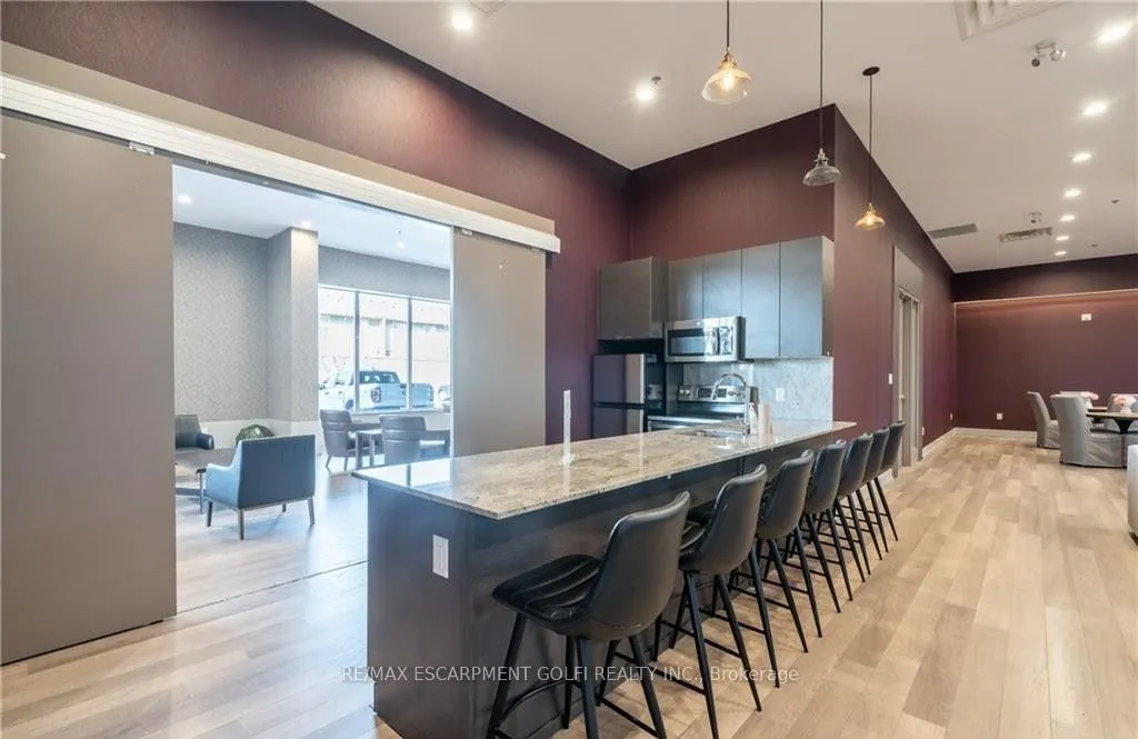 560 North Service Road #708