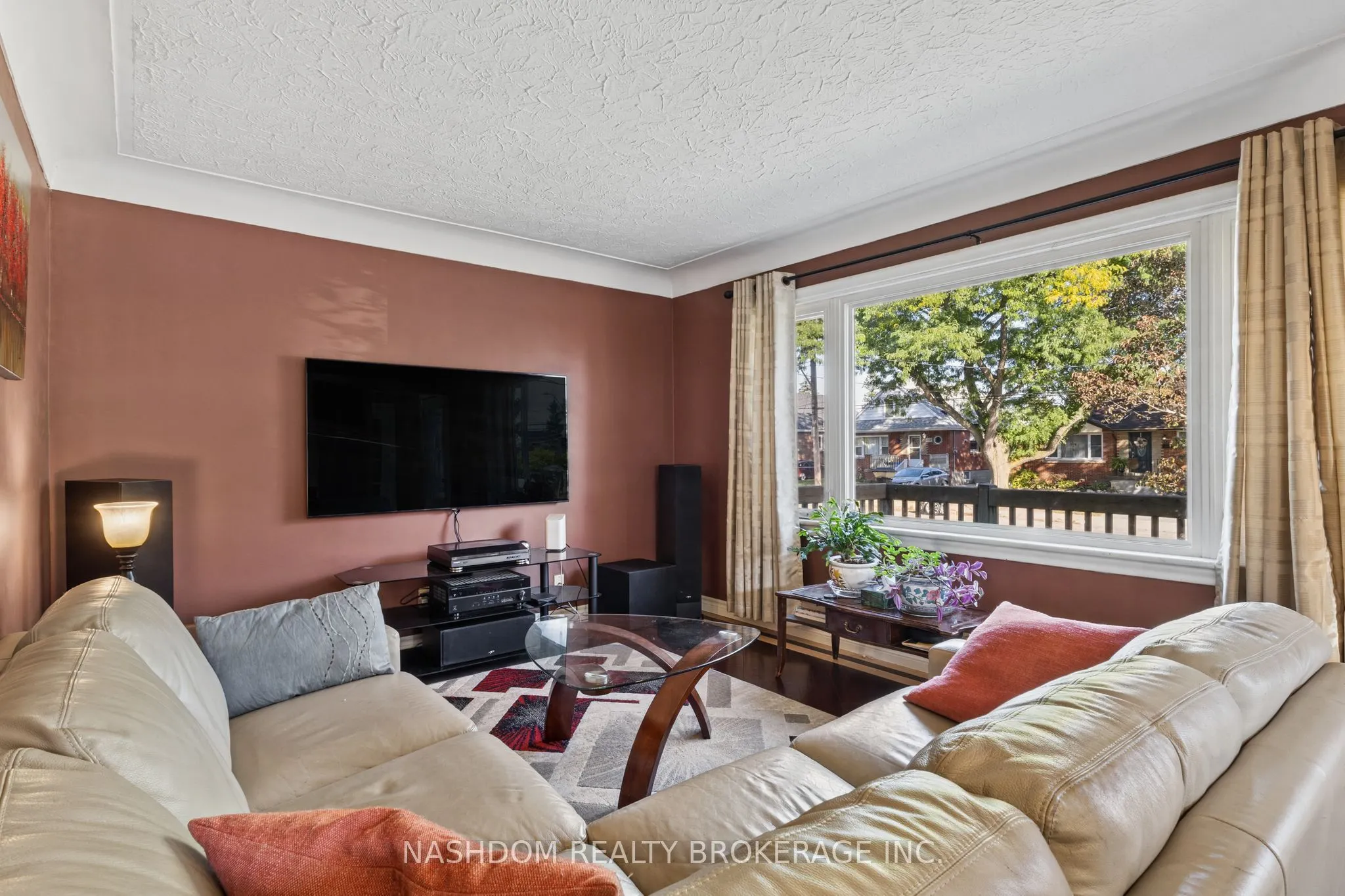 366 East 17th Street