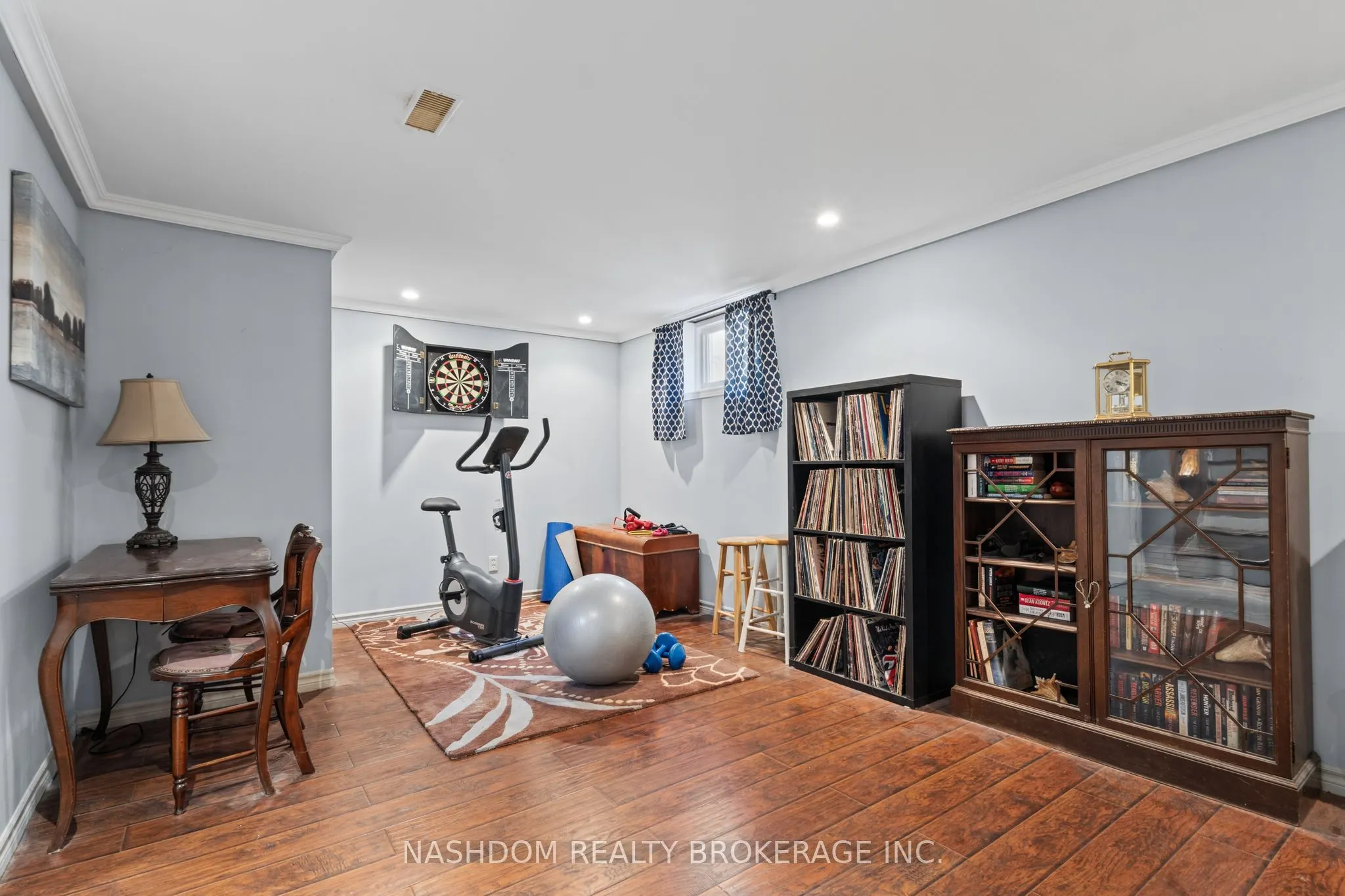 366 East 17th Street
