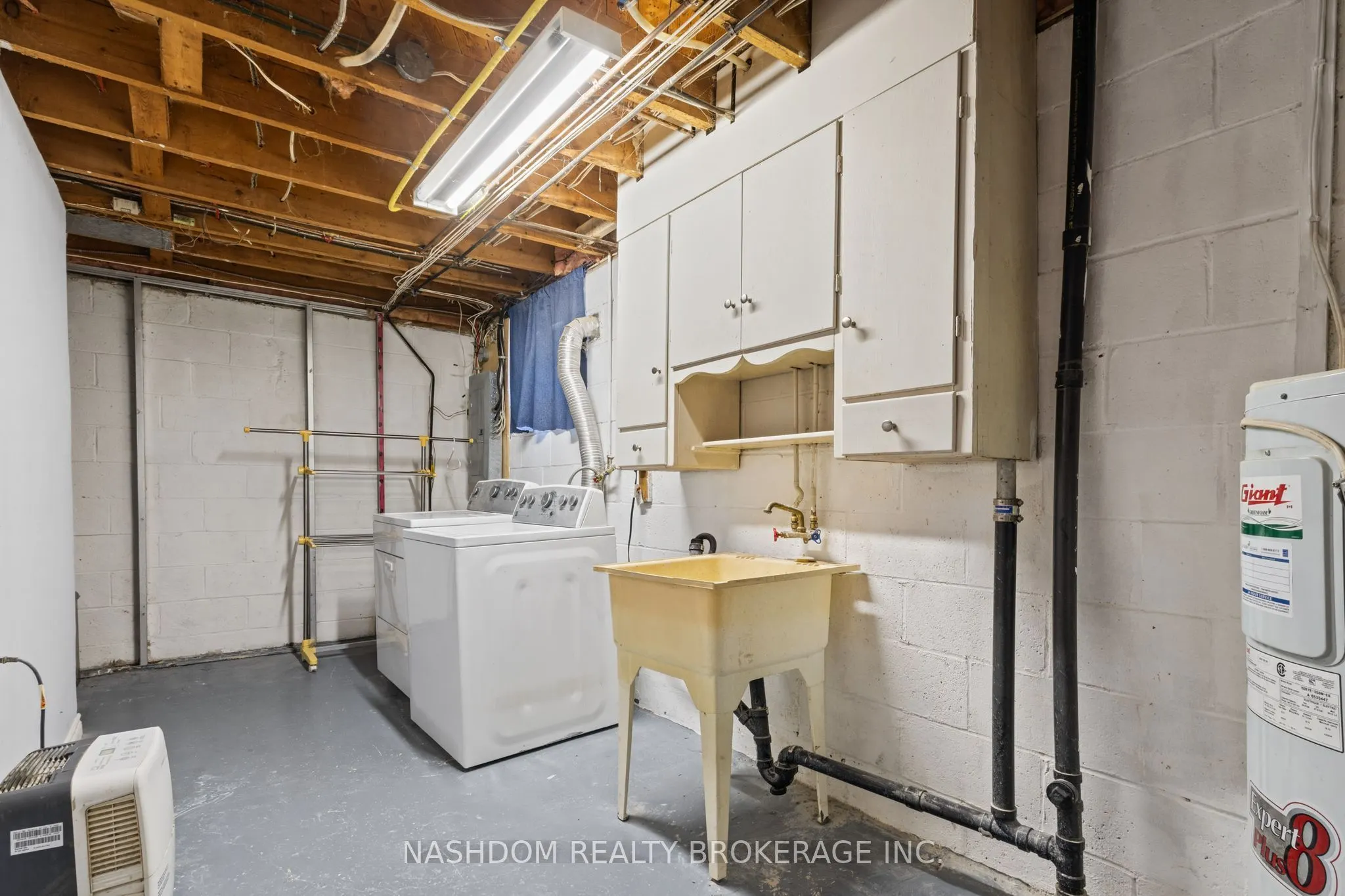 366 East 17th Street