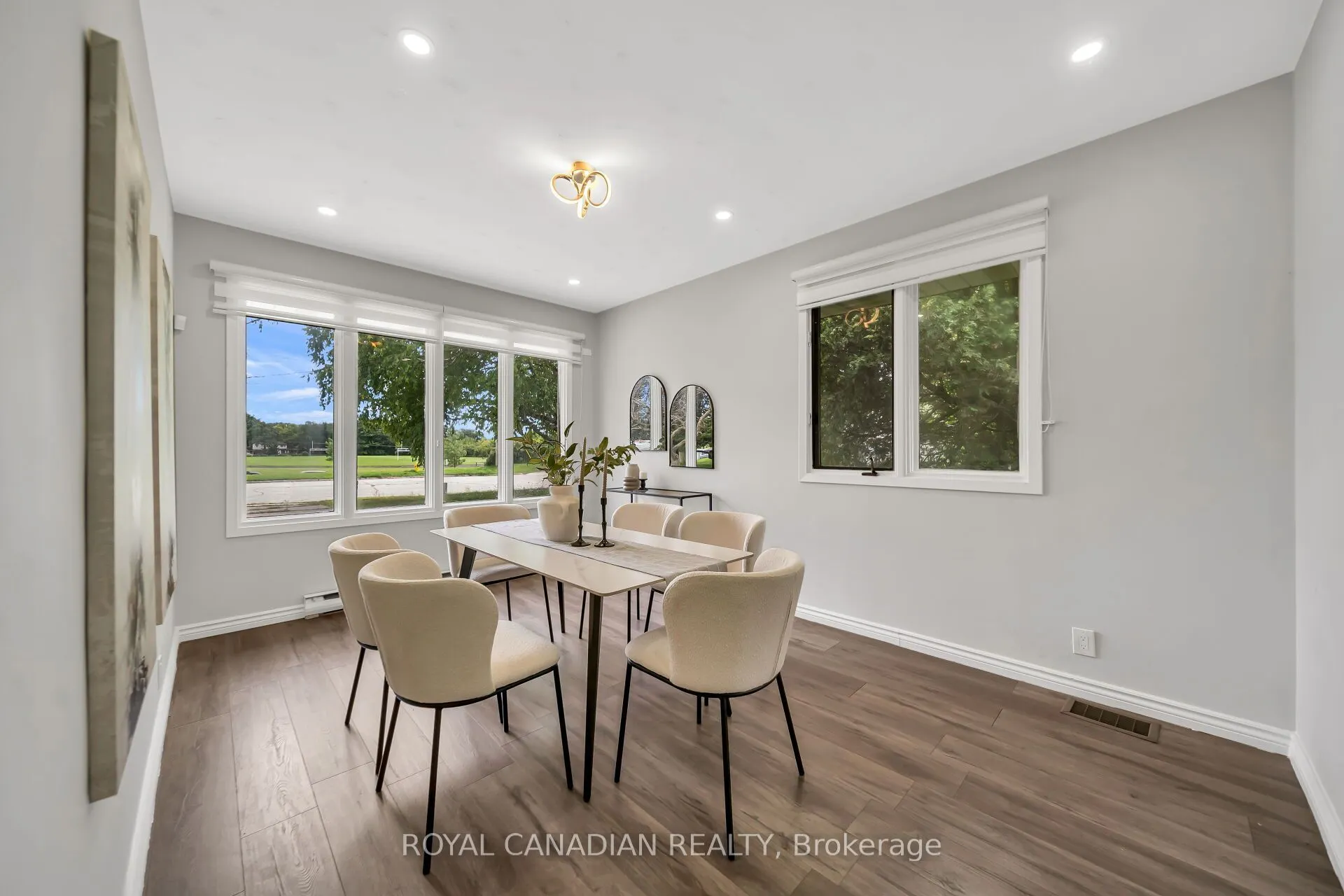 284 Cedar Crescent