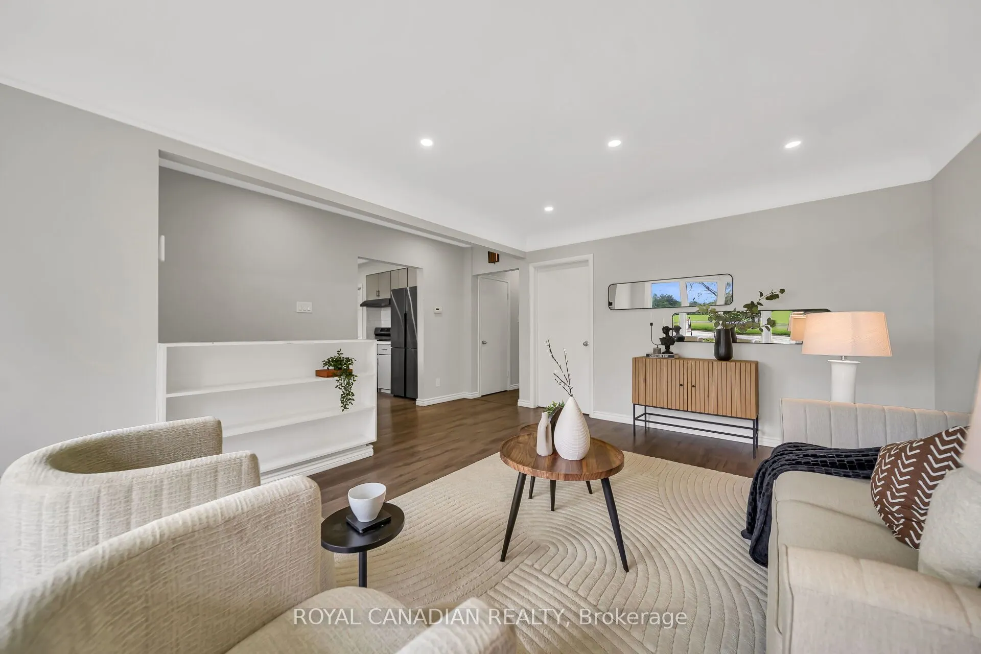 284 Cedar Crescent