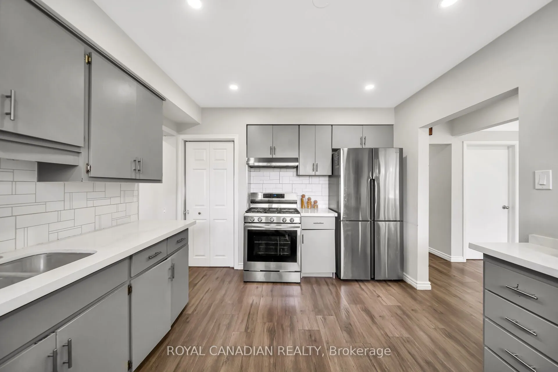 284 Cedar Crescent