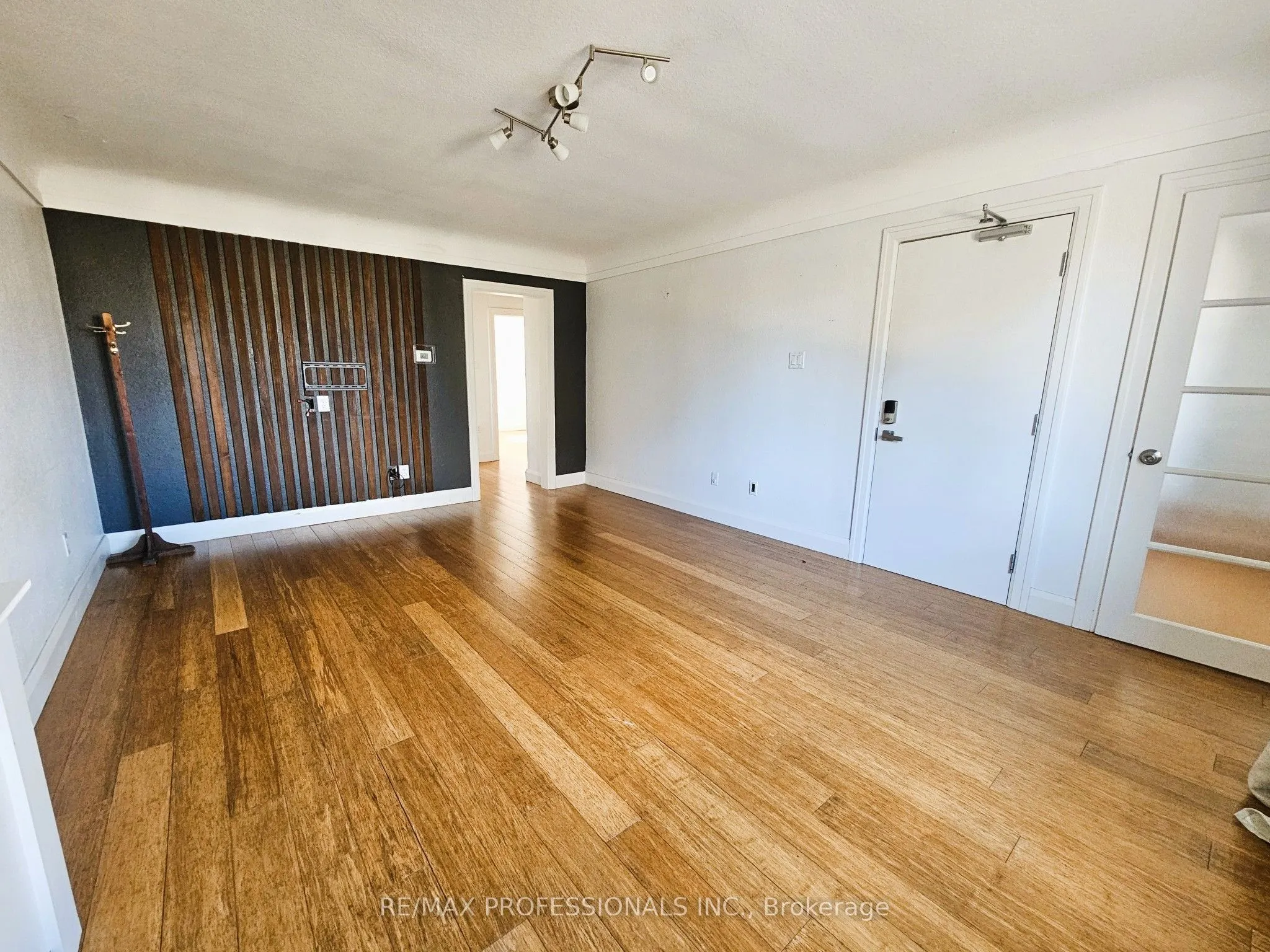 119 Erb Street E #A-Upper