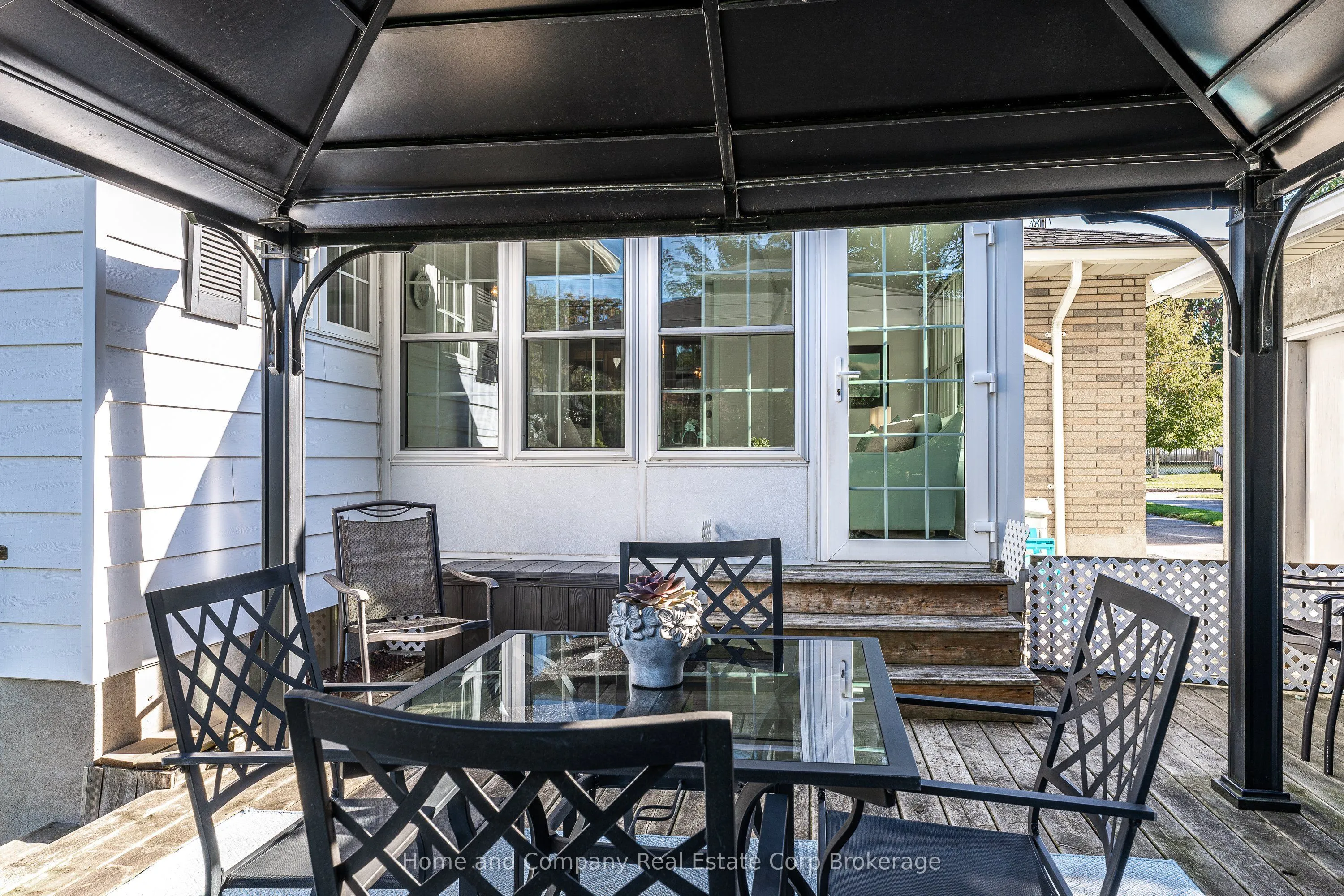 148 Strachan Street