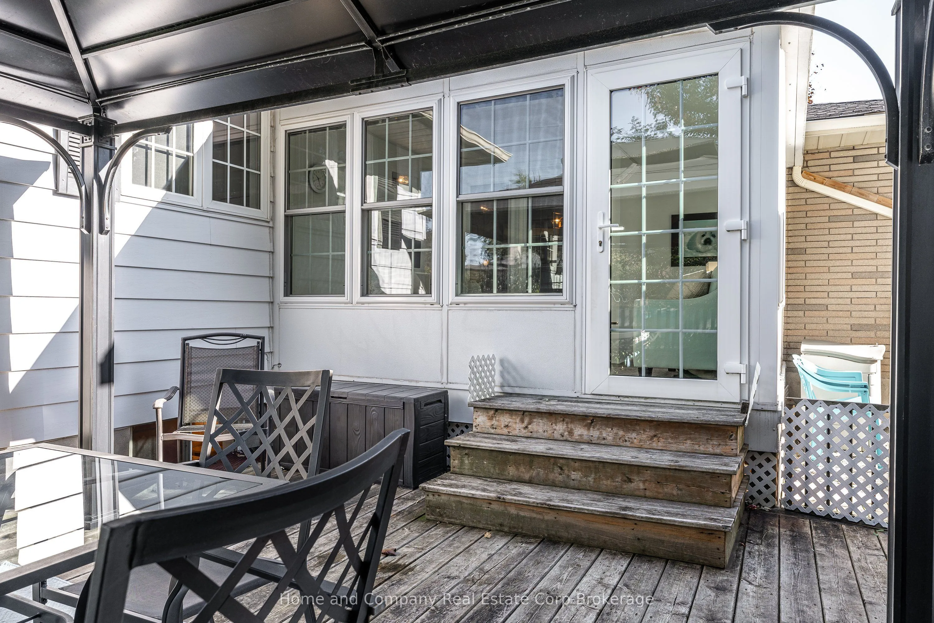 148 Strachan Street