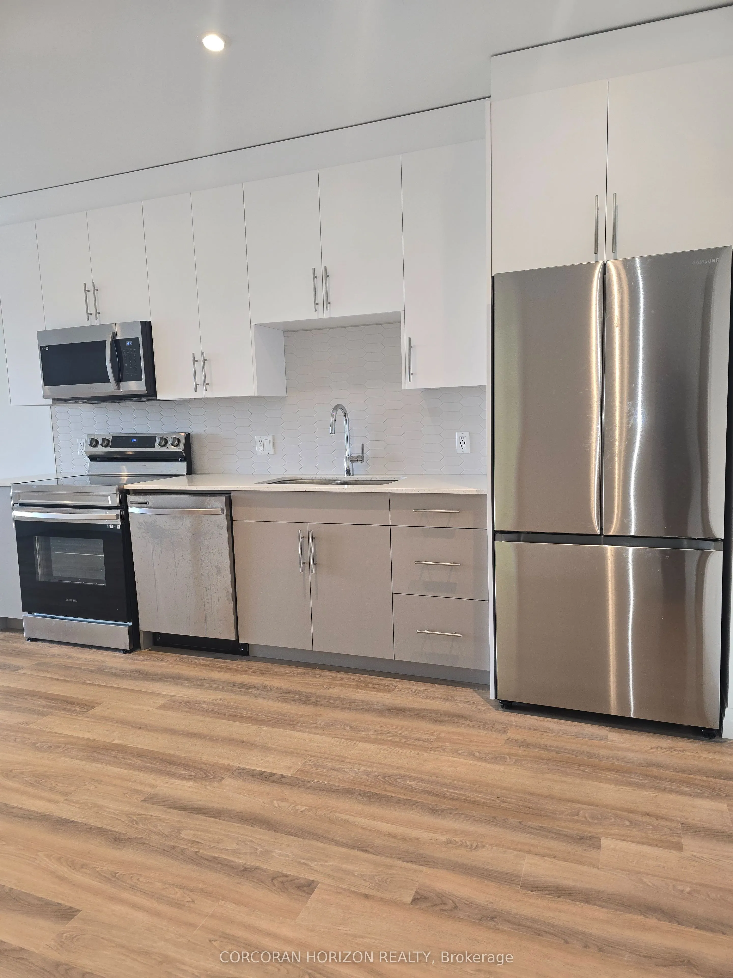 525 New Dundee Road #708