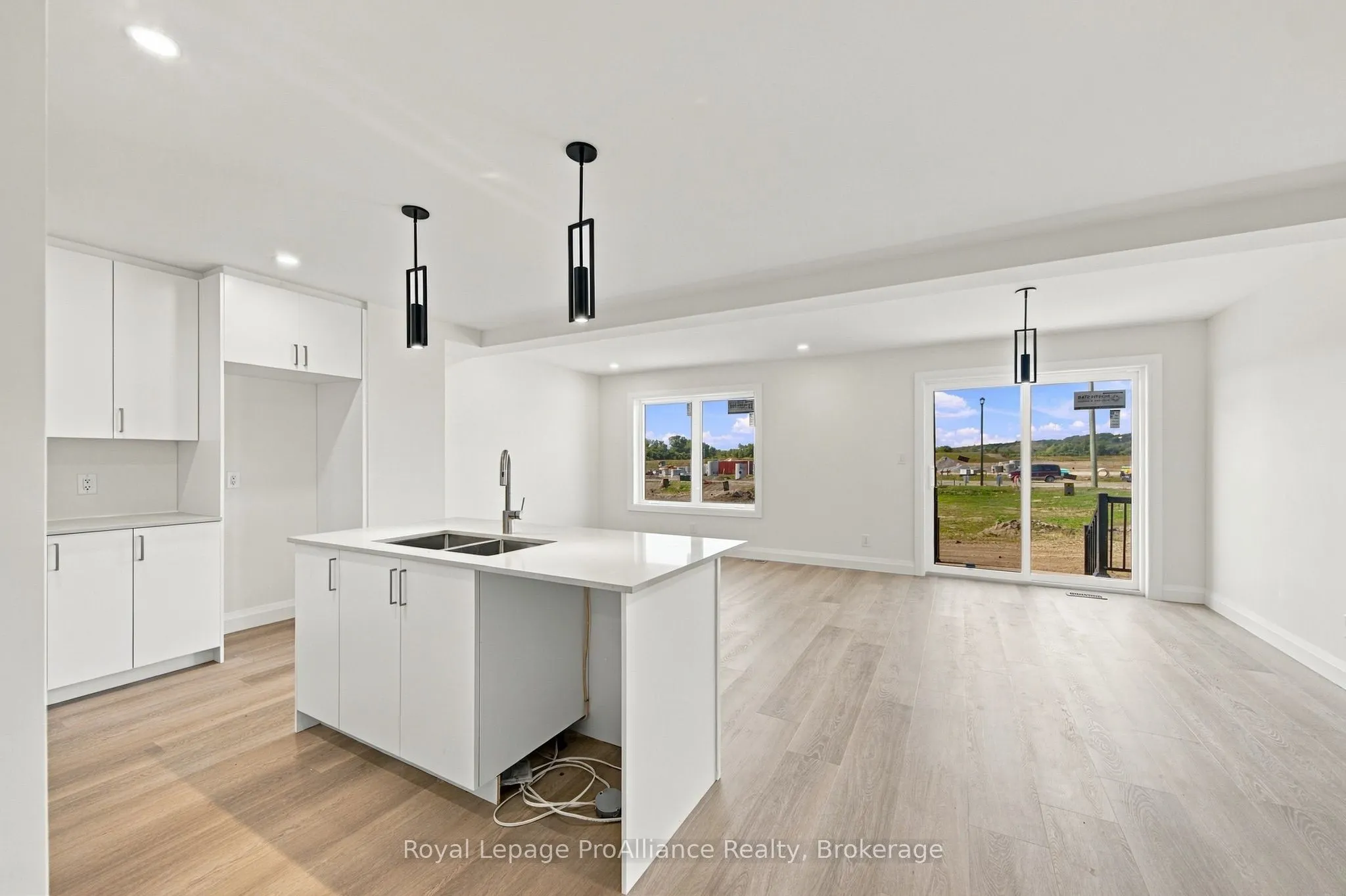 8 Ambrosia Way