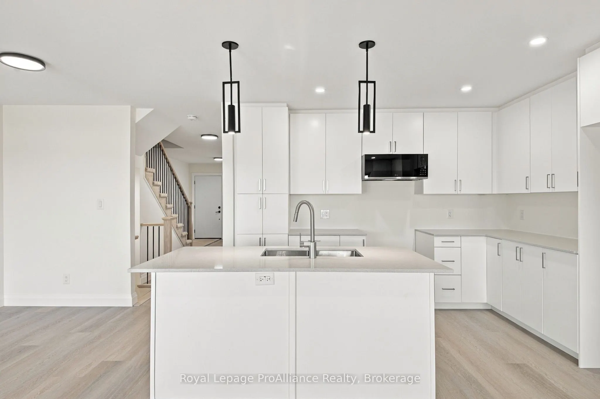 8 Ambrosia Way