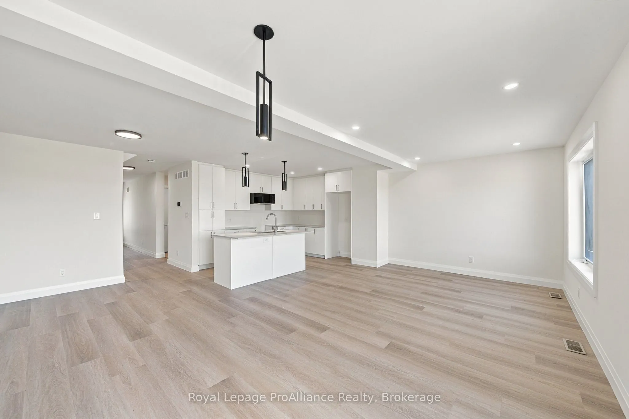 8 Ambrosia Way