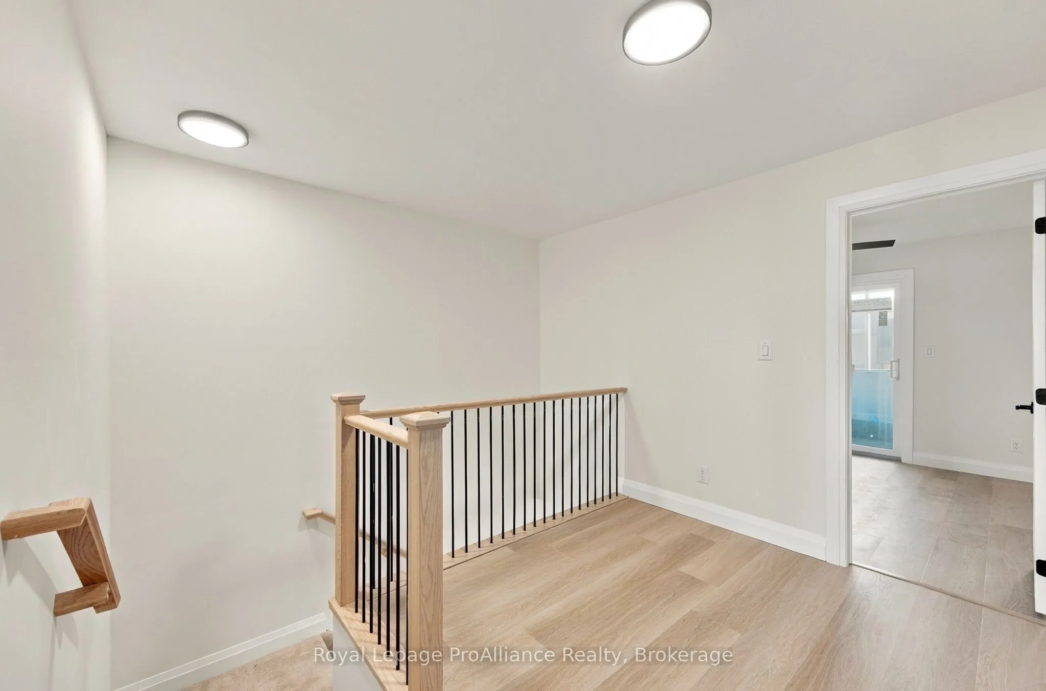 8 Ambrosia Way