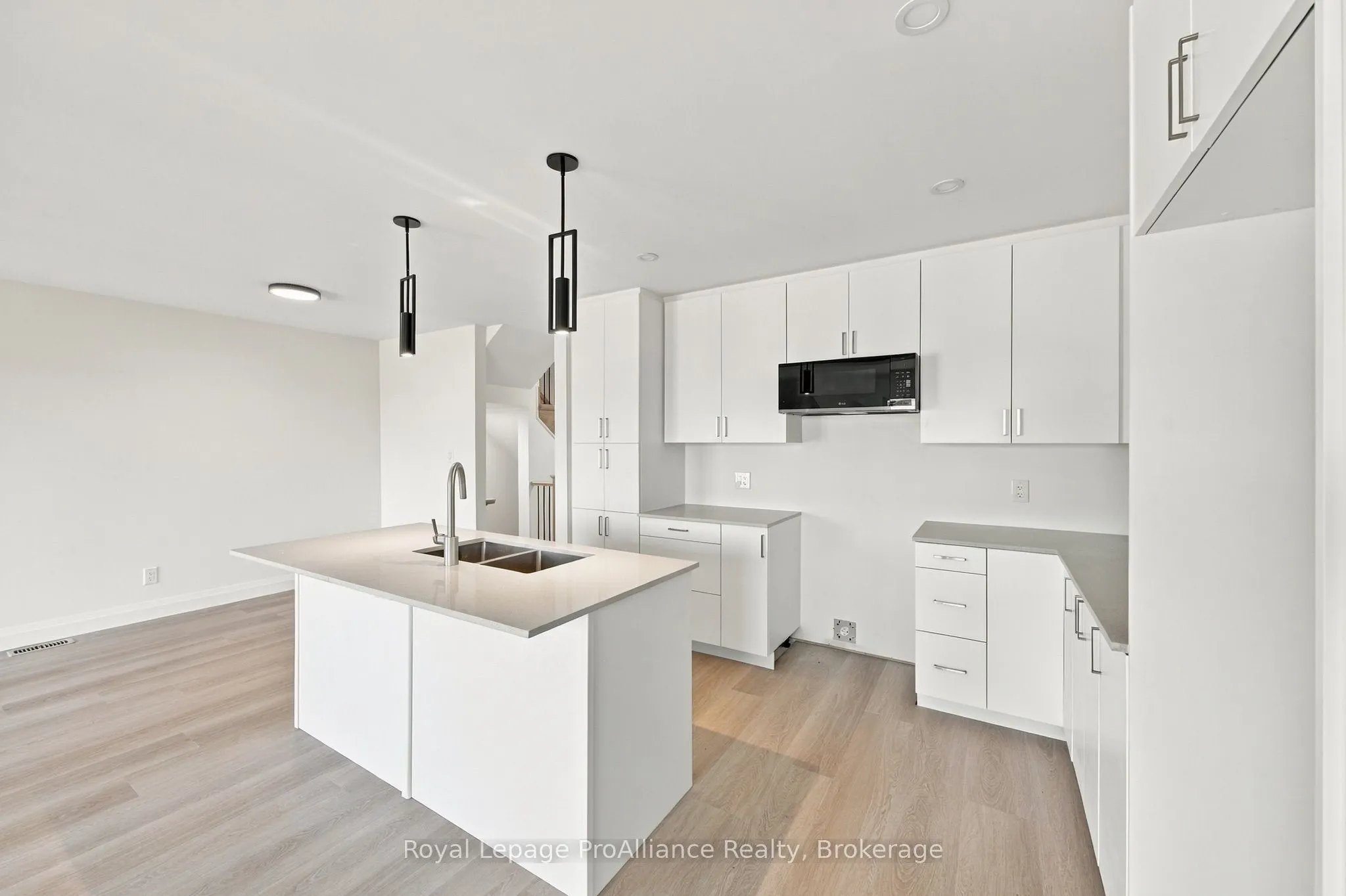 8 Ambrosia Way