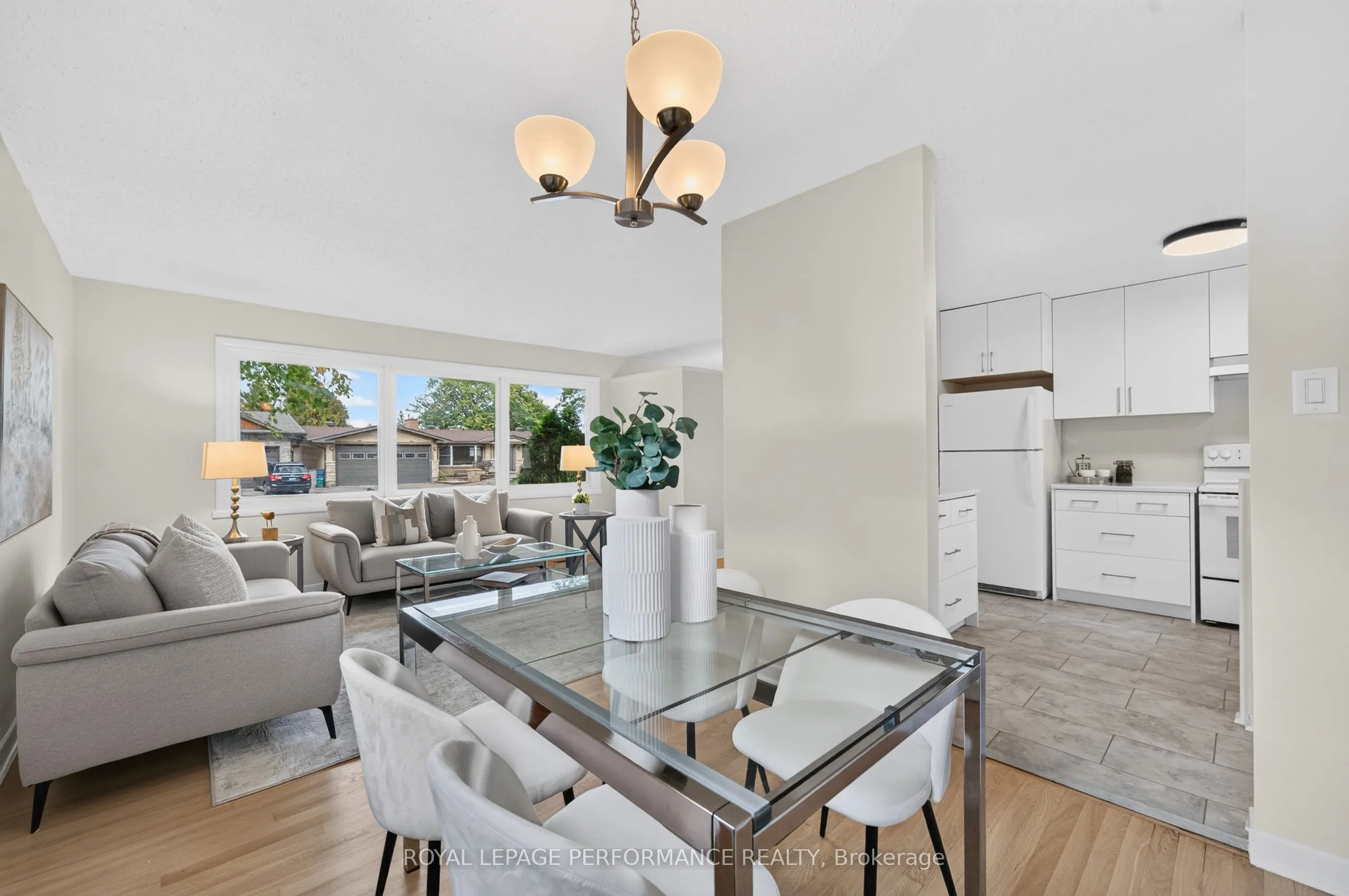 21 Millbrook Crescent