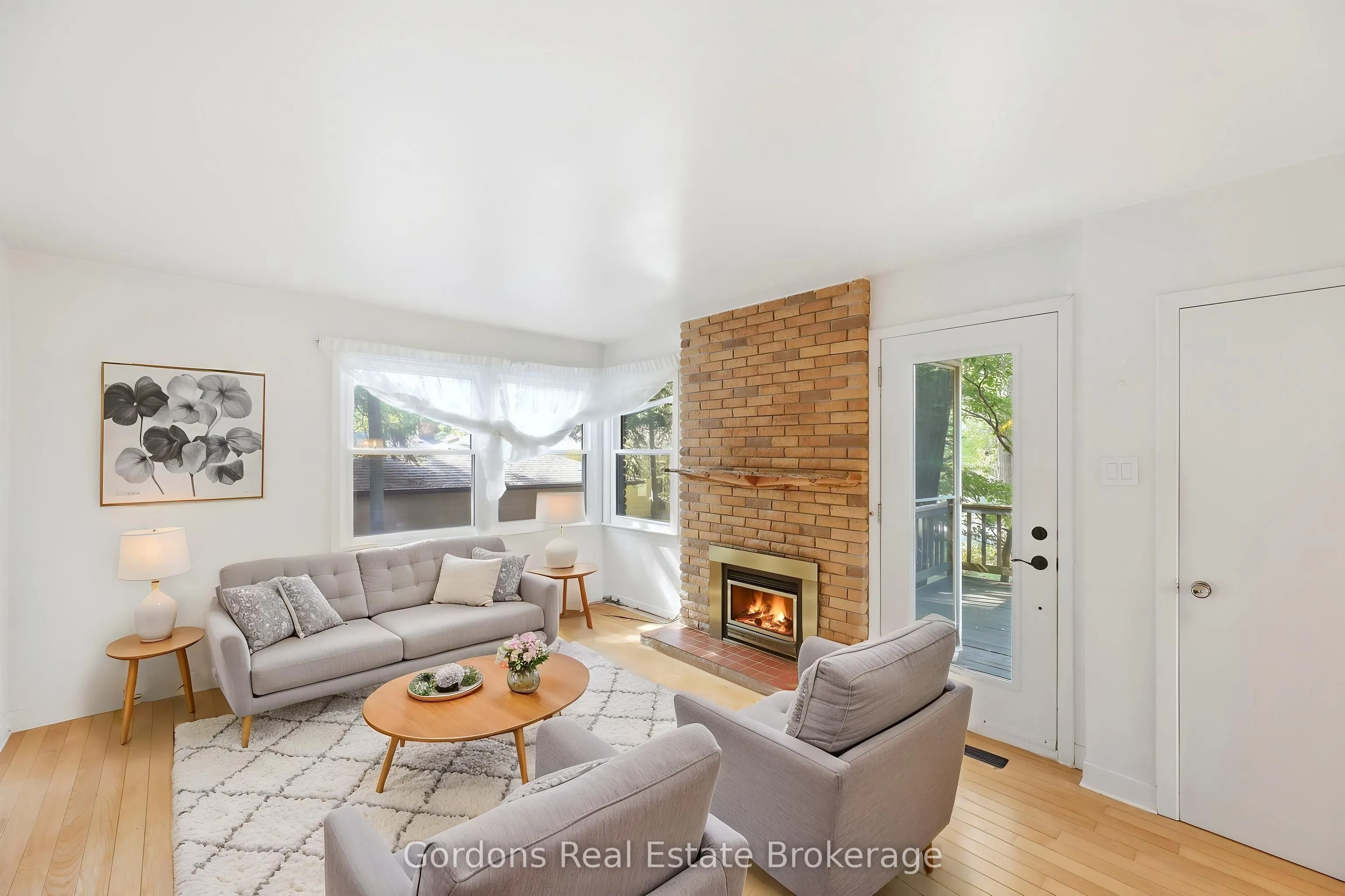 369 Hyde Park Road