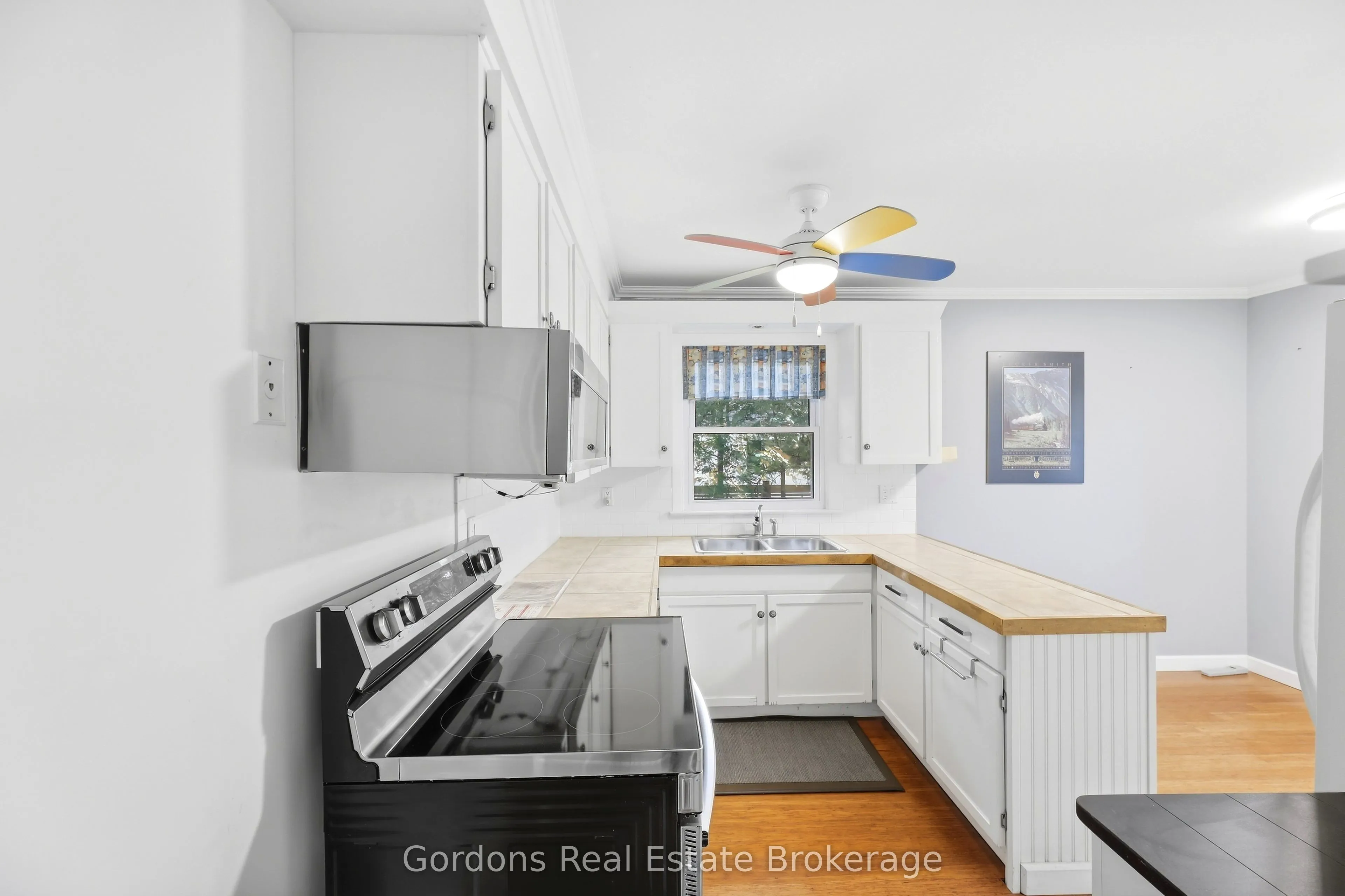369 Hyde Park Road