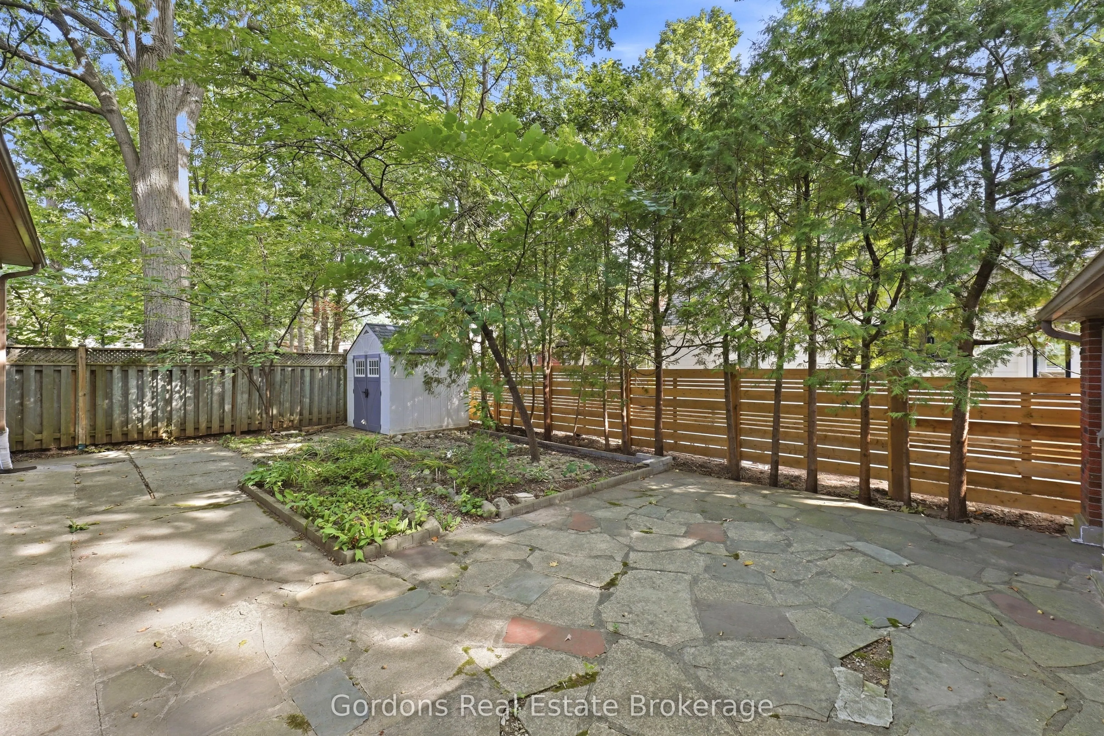 369 Hyde Park Road