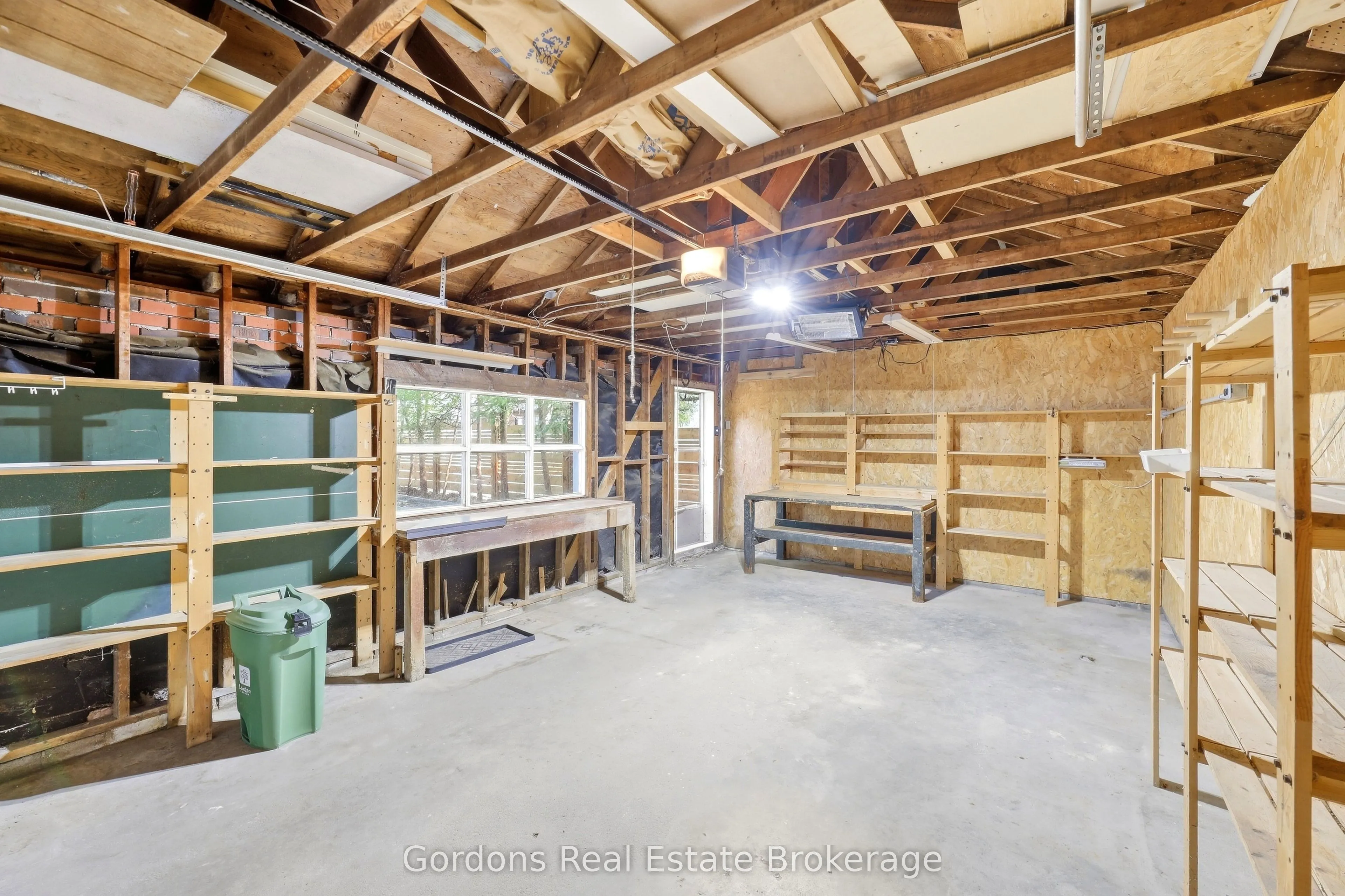369 Hyde Park Road