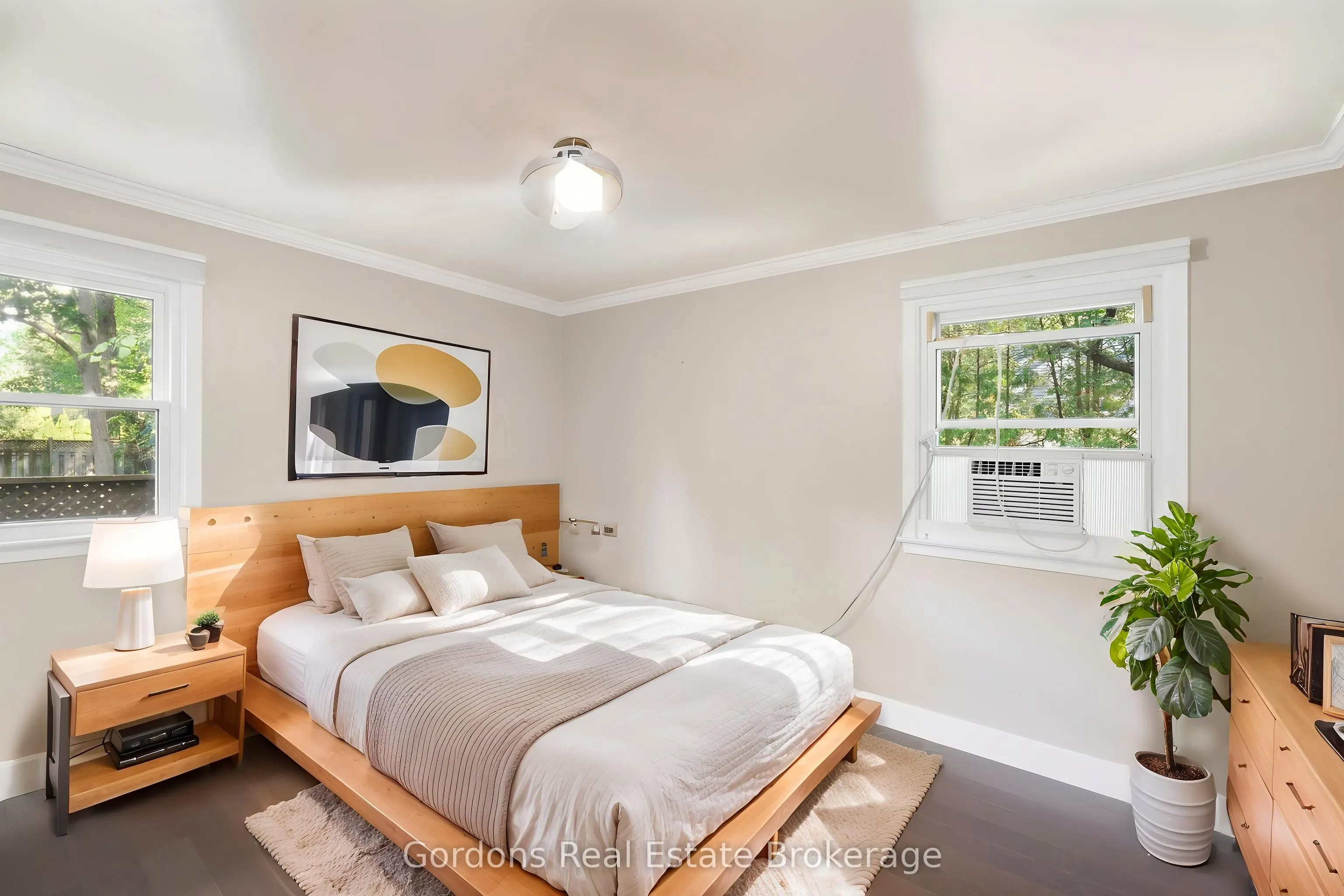 369 Hyde Park Road