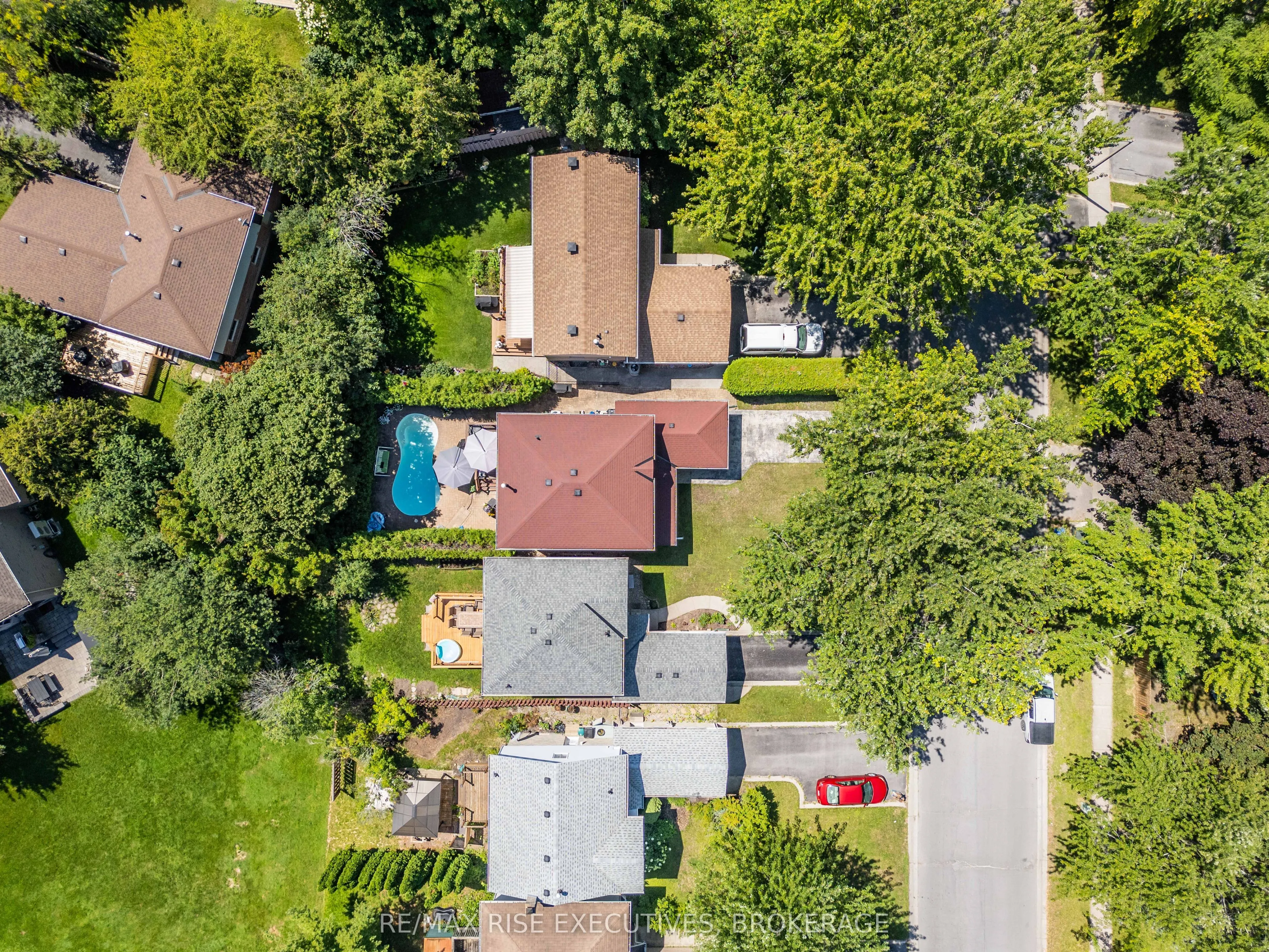 149 Grenadier Drive