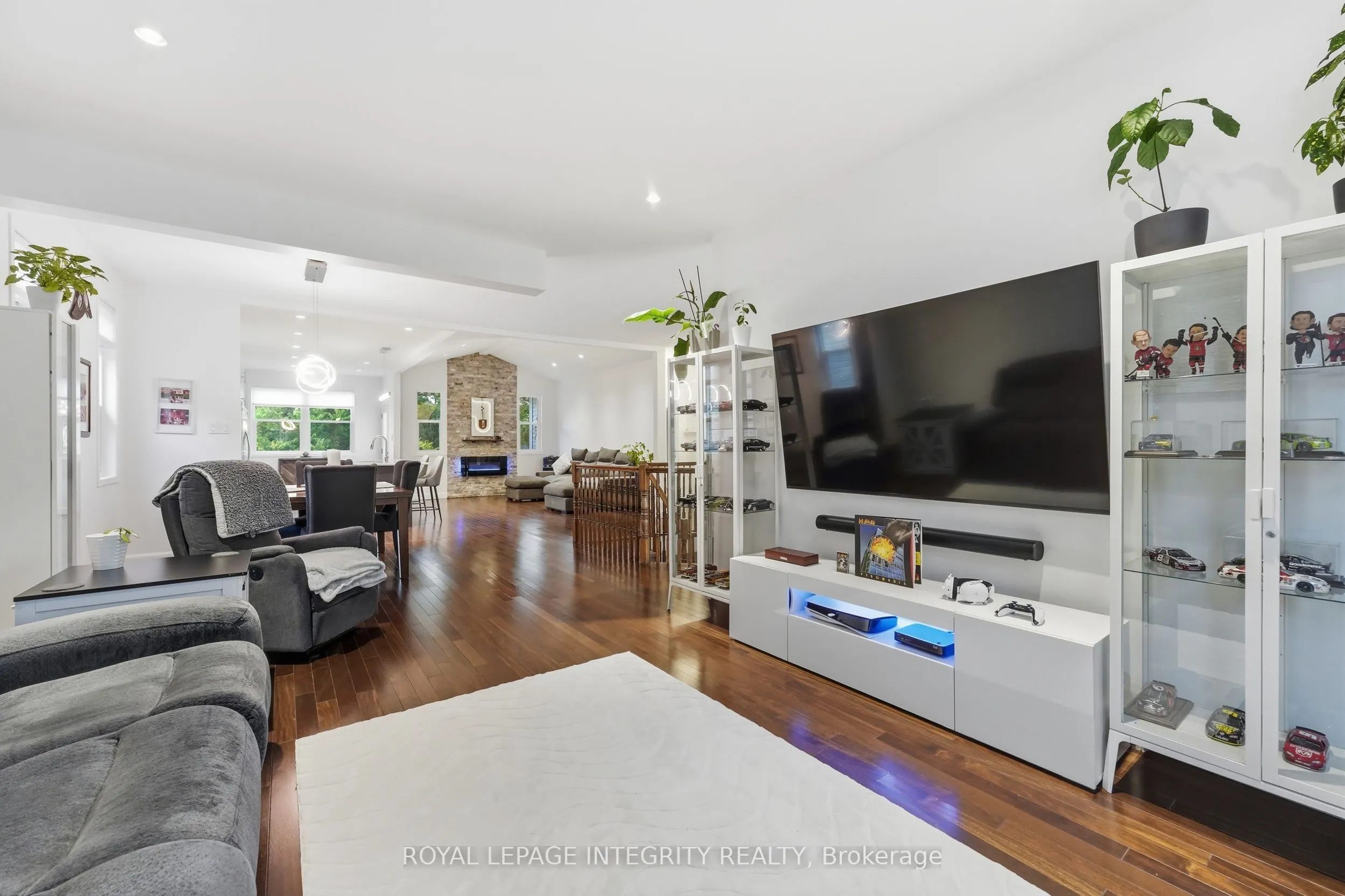 443 Landswood Way