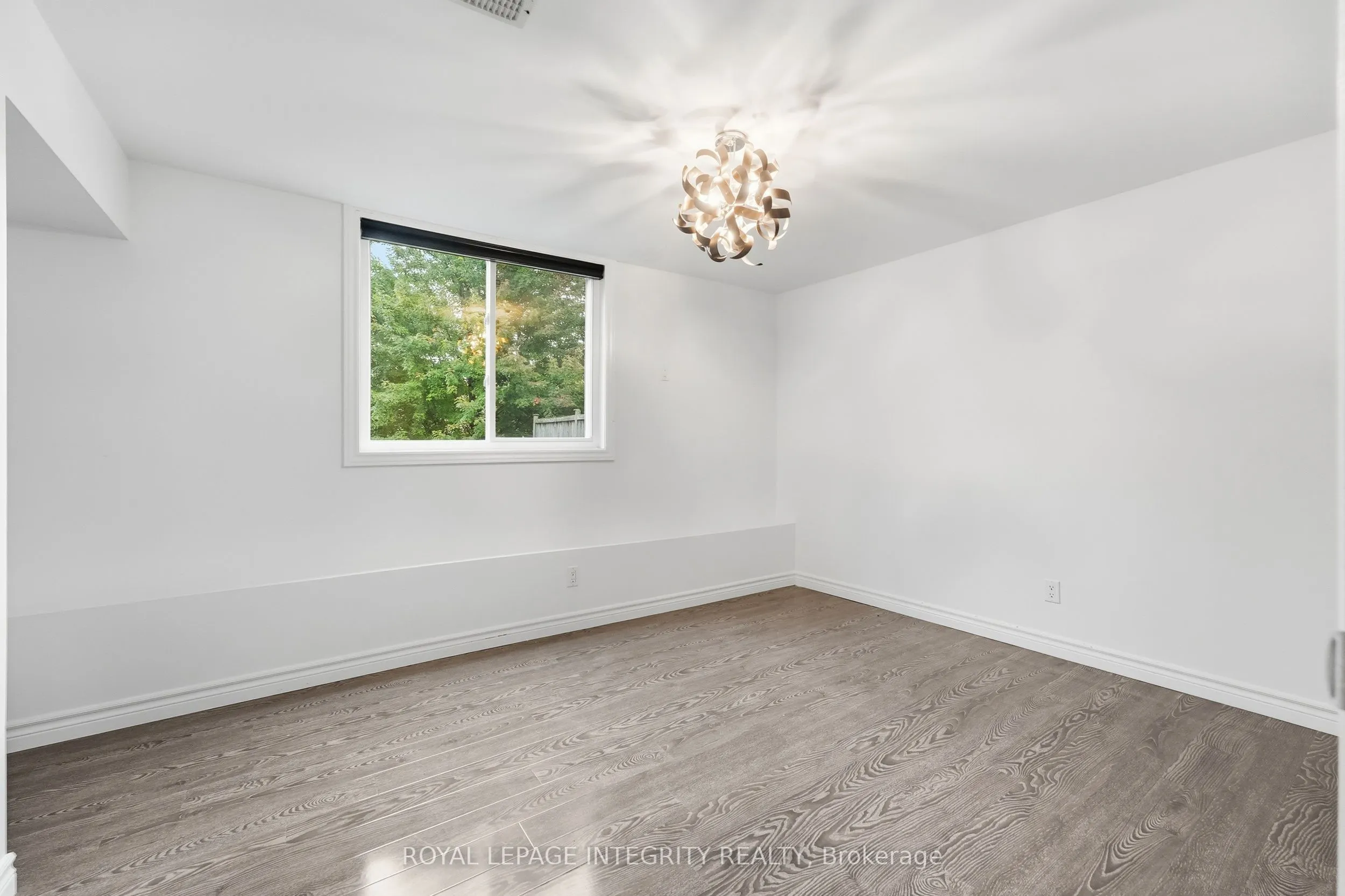 443 Landswood Way