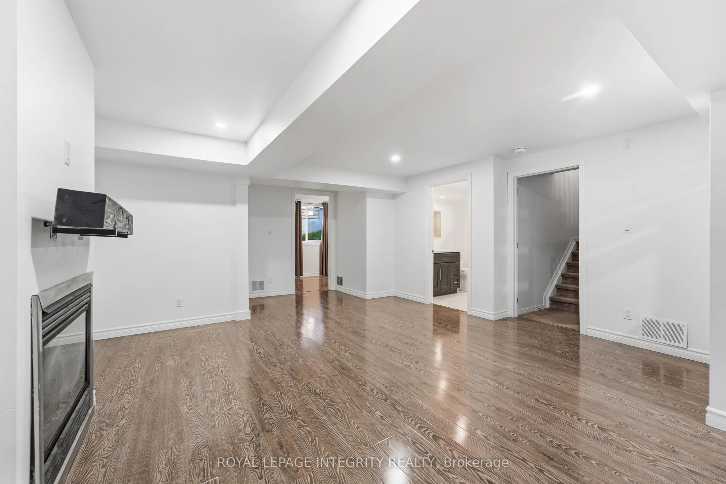 443 Landswood Way
