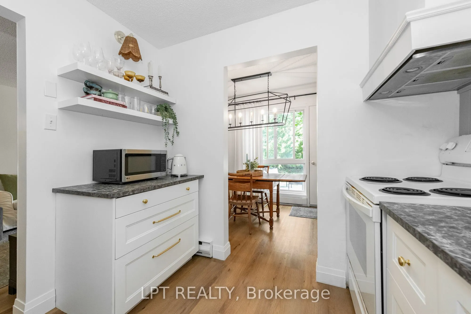 2080 OGILVIE Road #7J