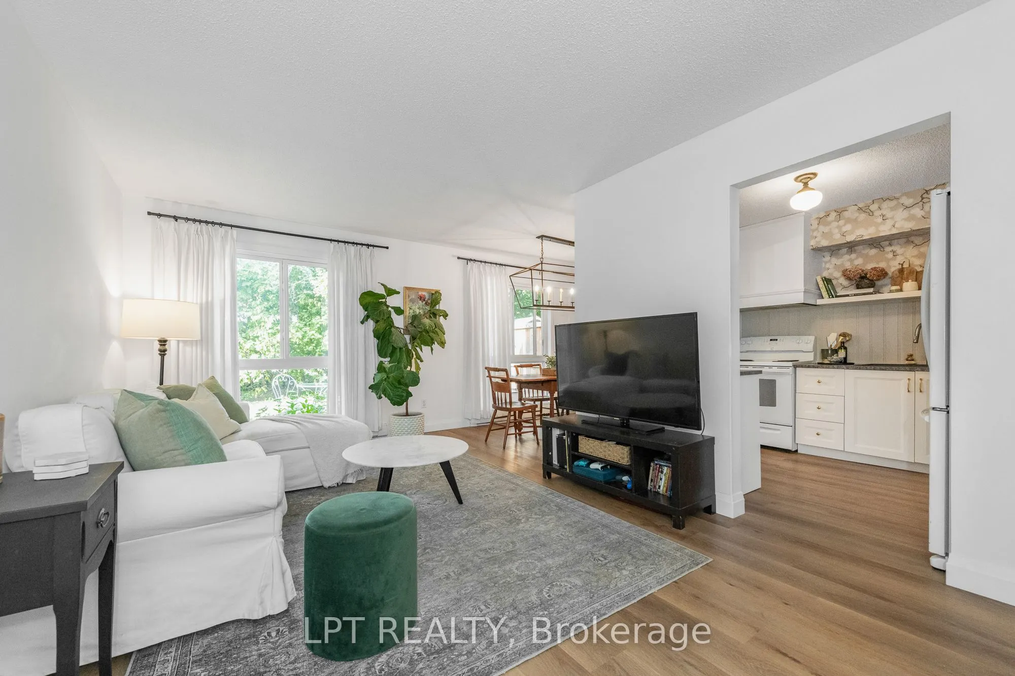 2080 OGILVIE Road #7J