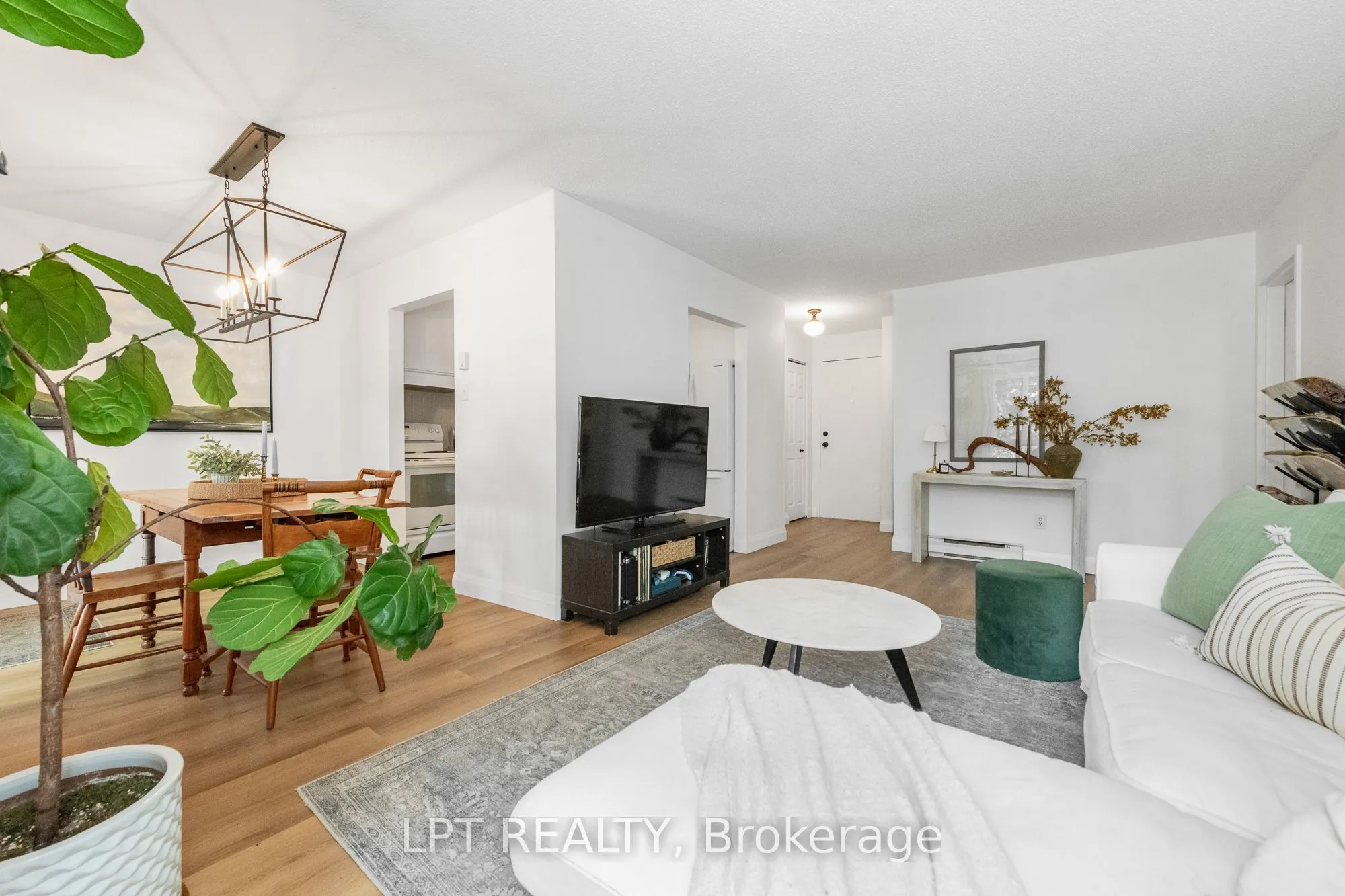 2080 OGILVIE Road #7J
