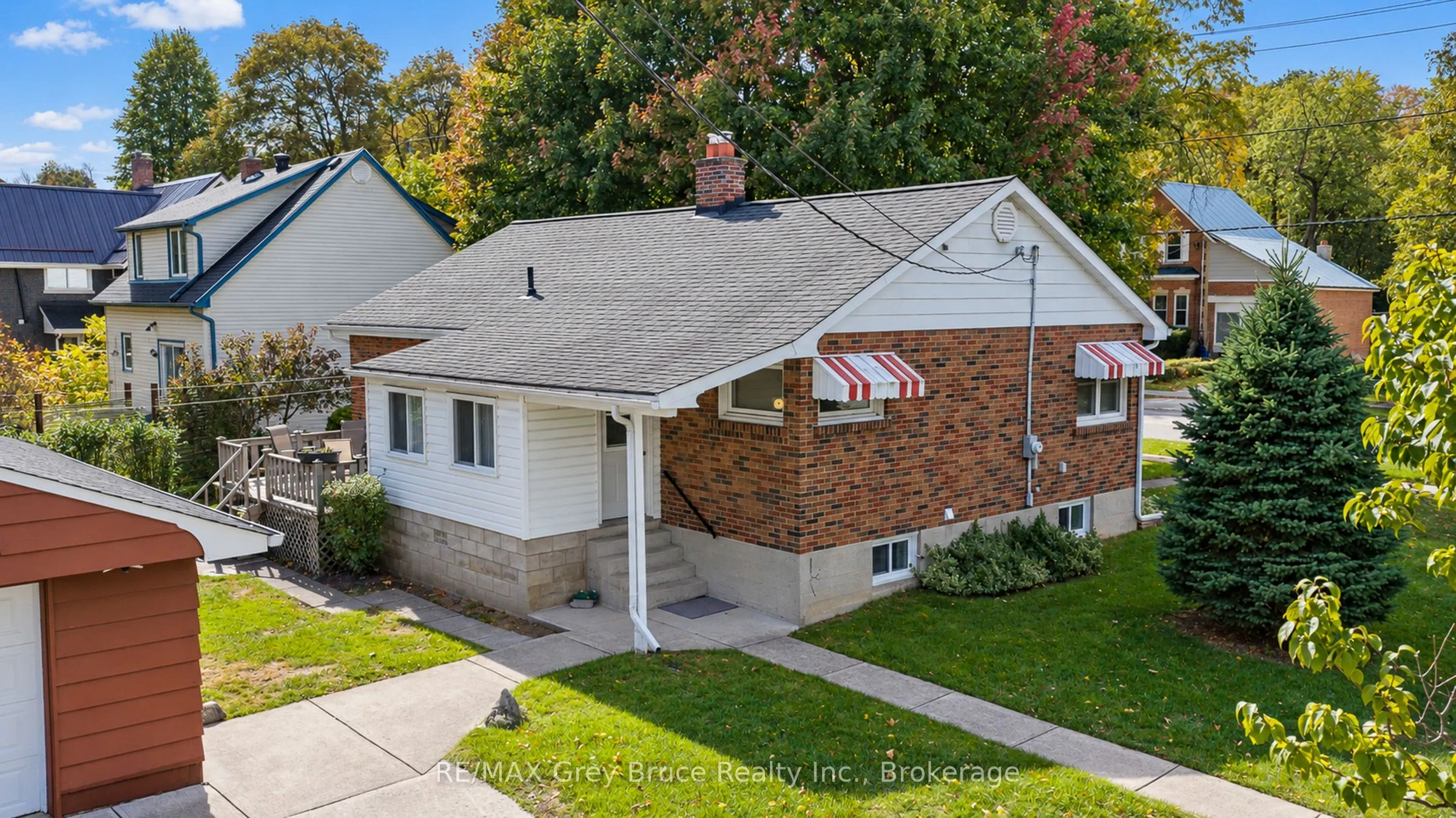 1195 4th Avenue W