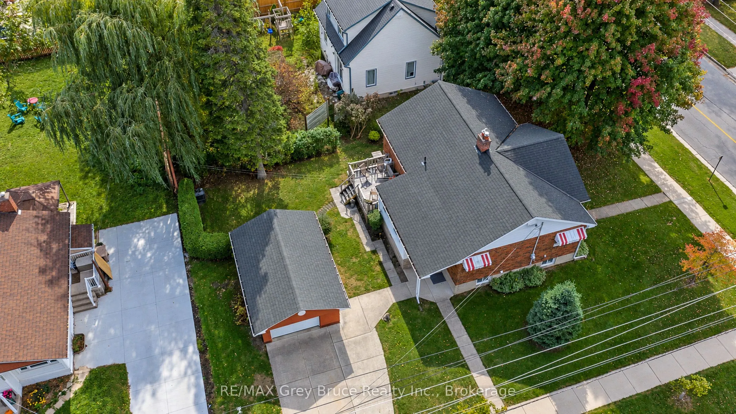 1195 4th Avenue W