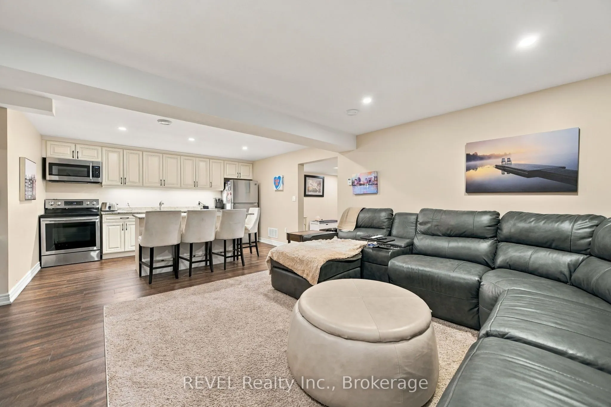2504 Marinelli Drive