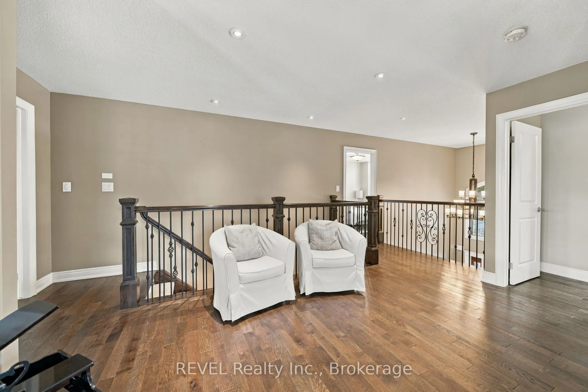 2504 Marinelli Drive