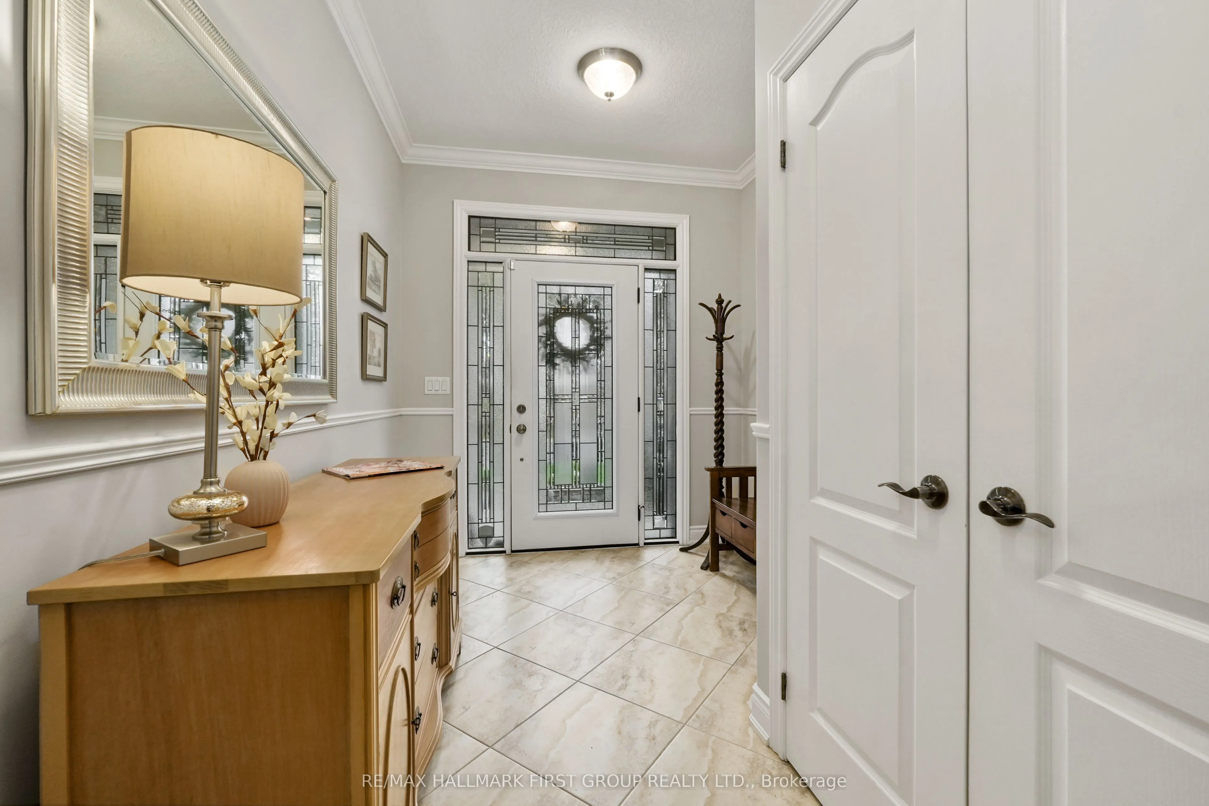 489 Foote Crescent