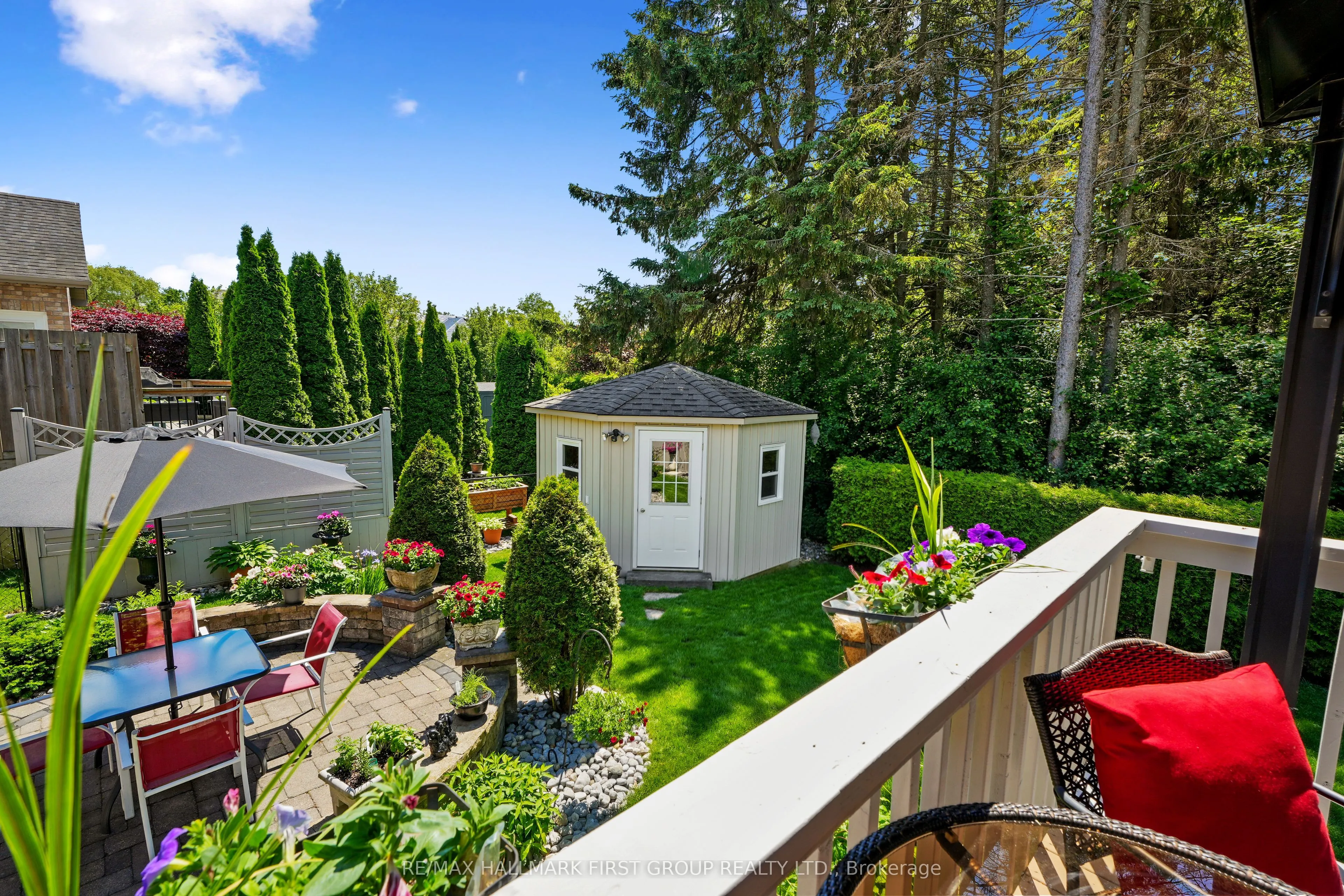 489 Foote Crescent