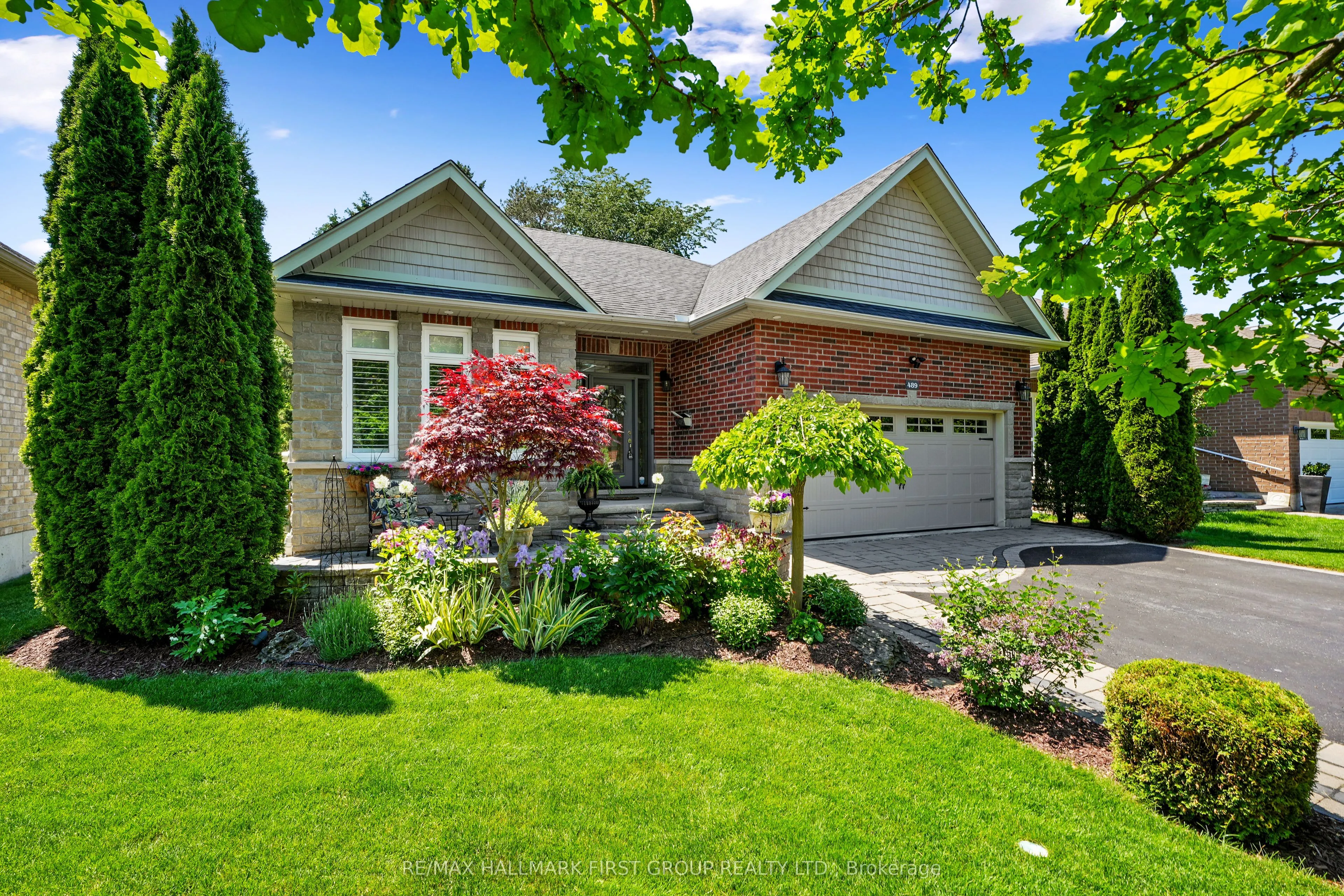 489 Foote Crescent
