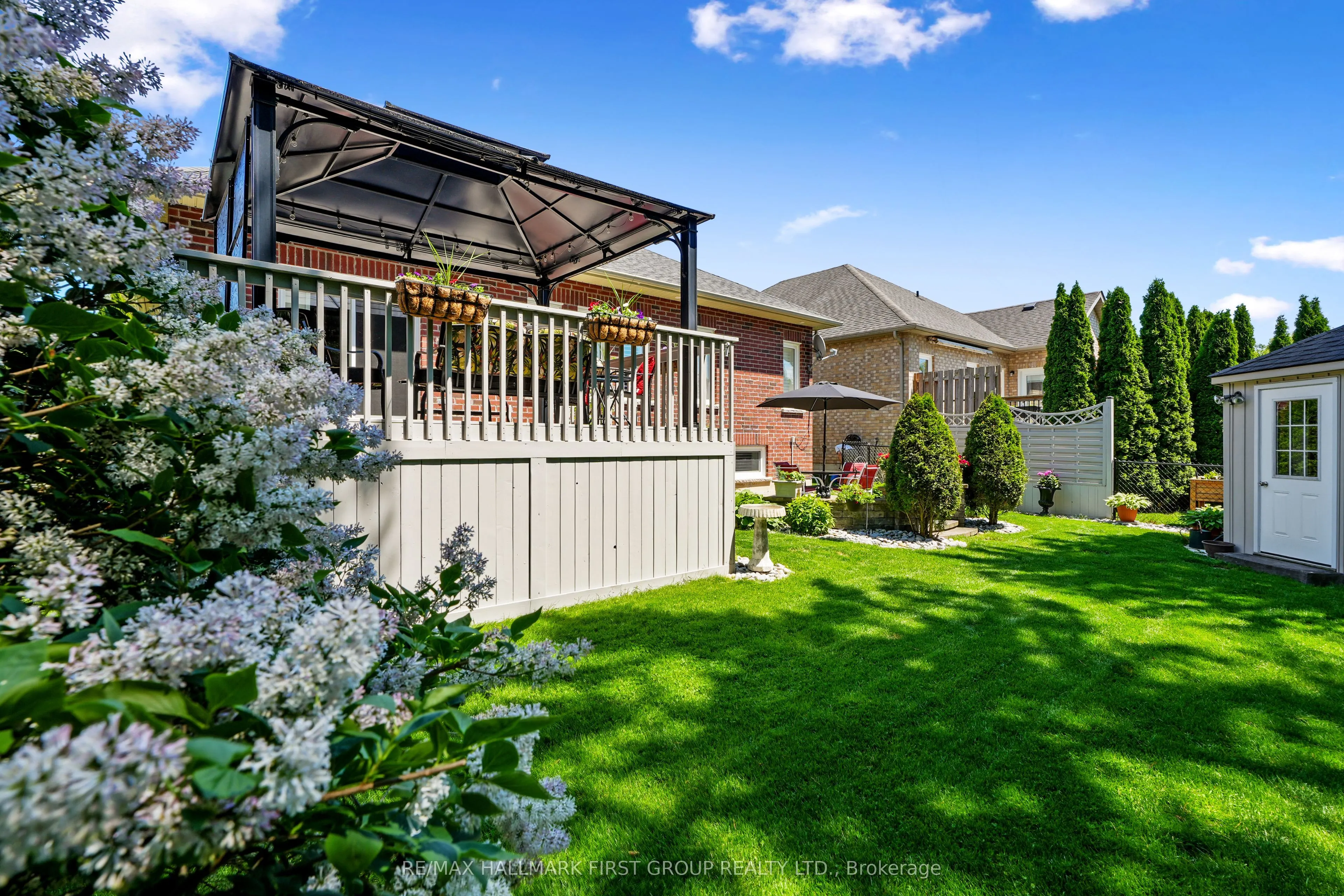 489 Foote Crescent