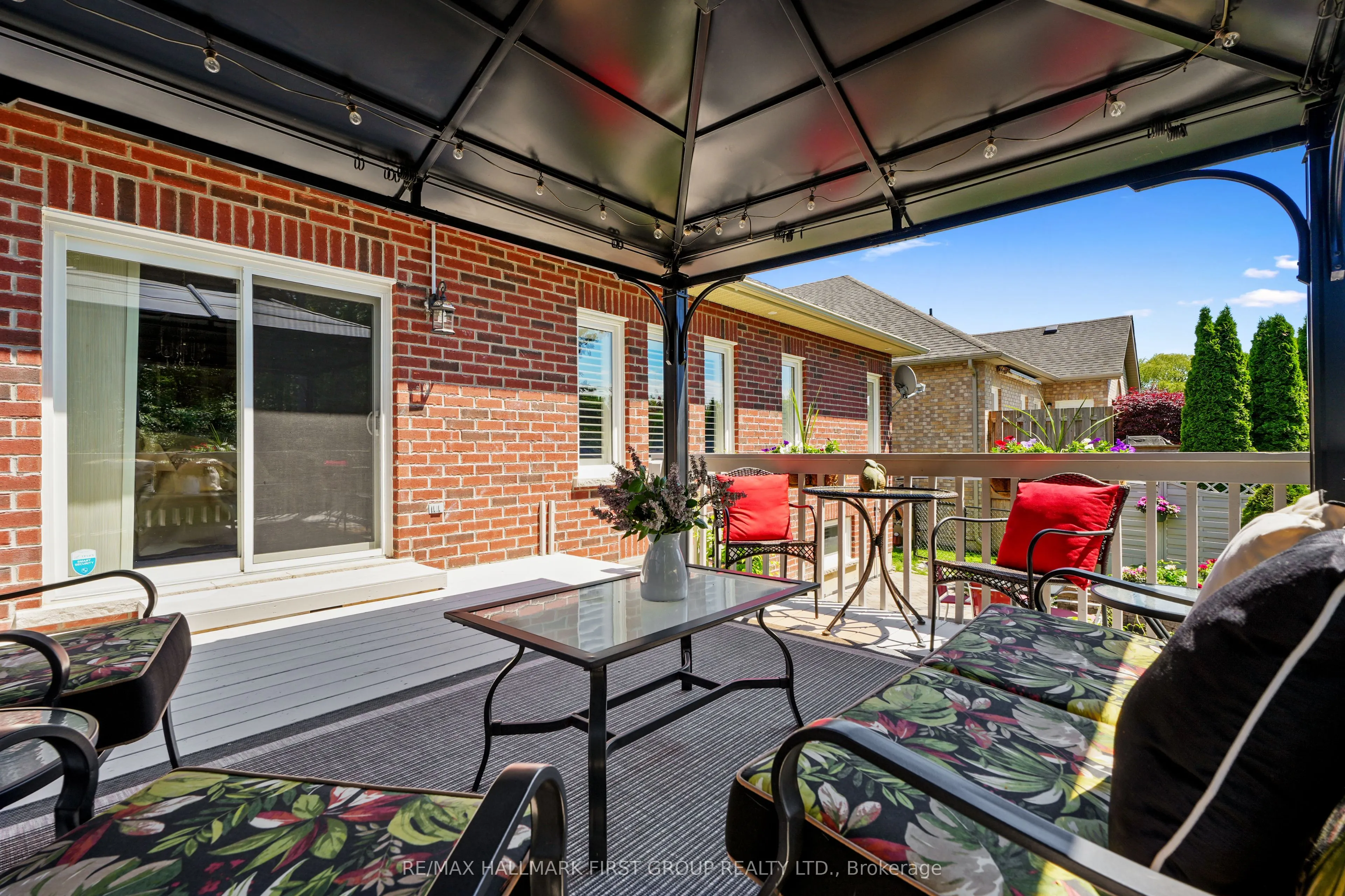 489 Foote Crescent