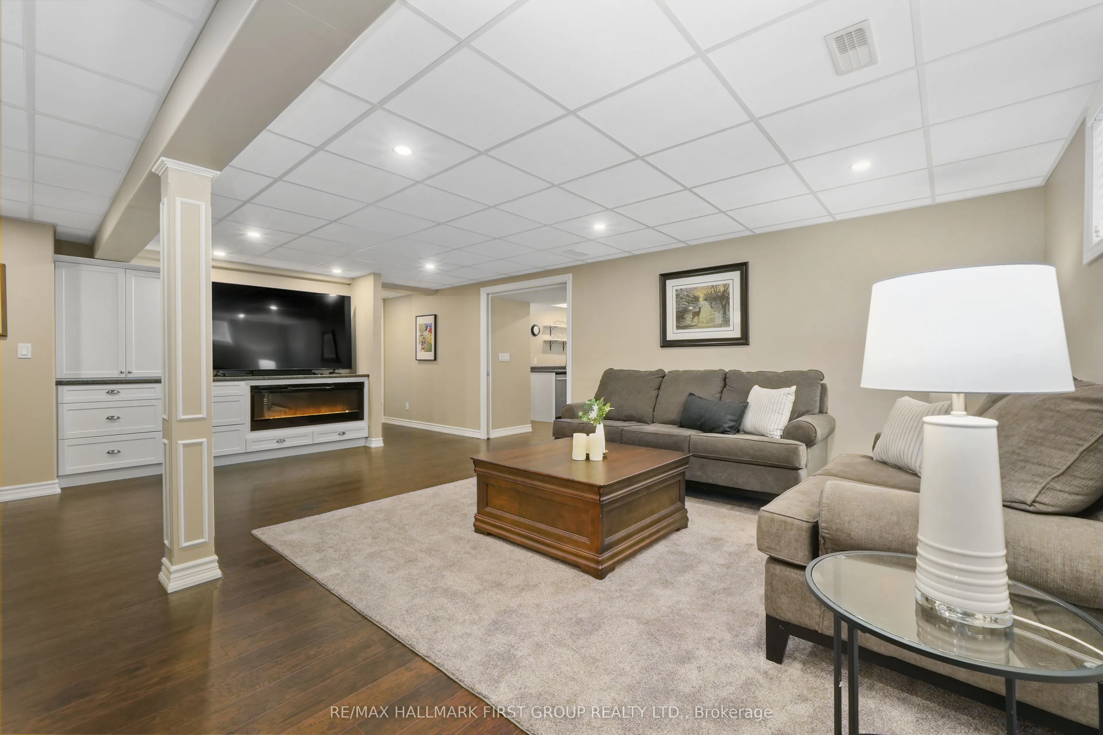 489 Foote Crescent