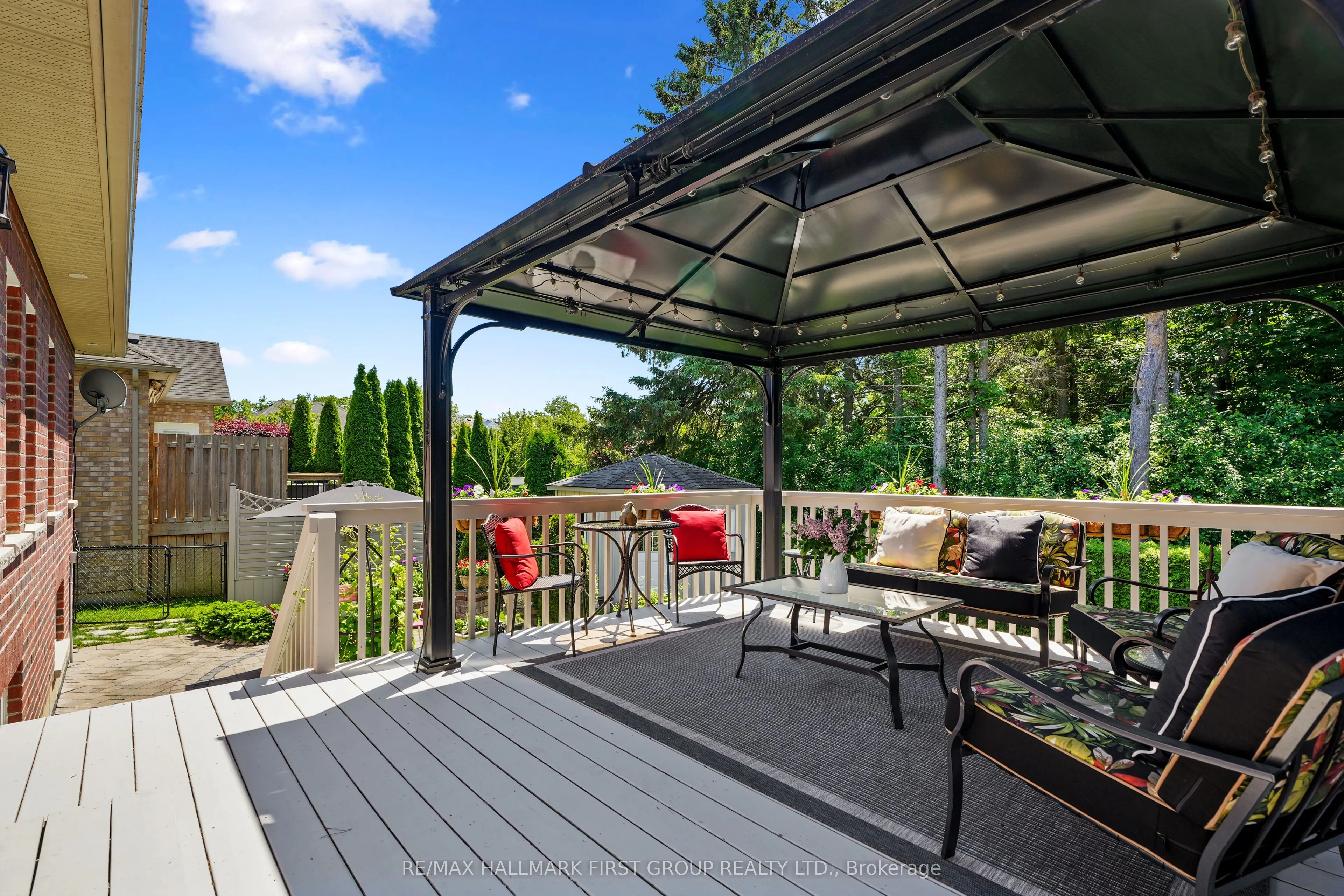489 Foote Crescent