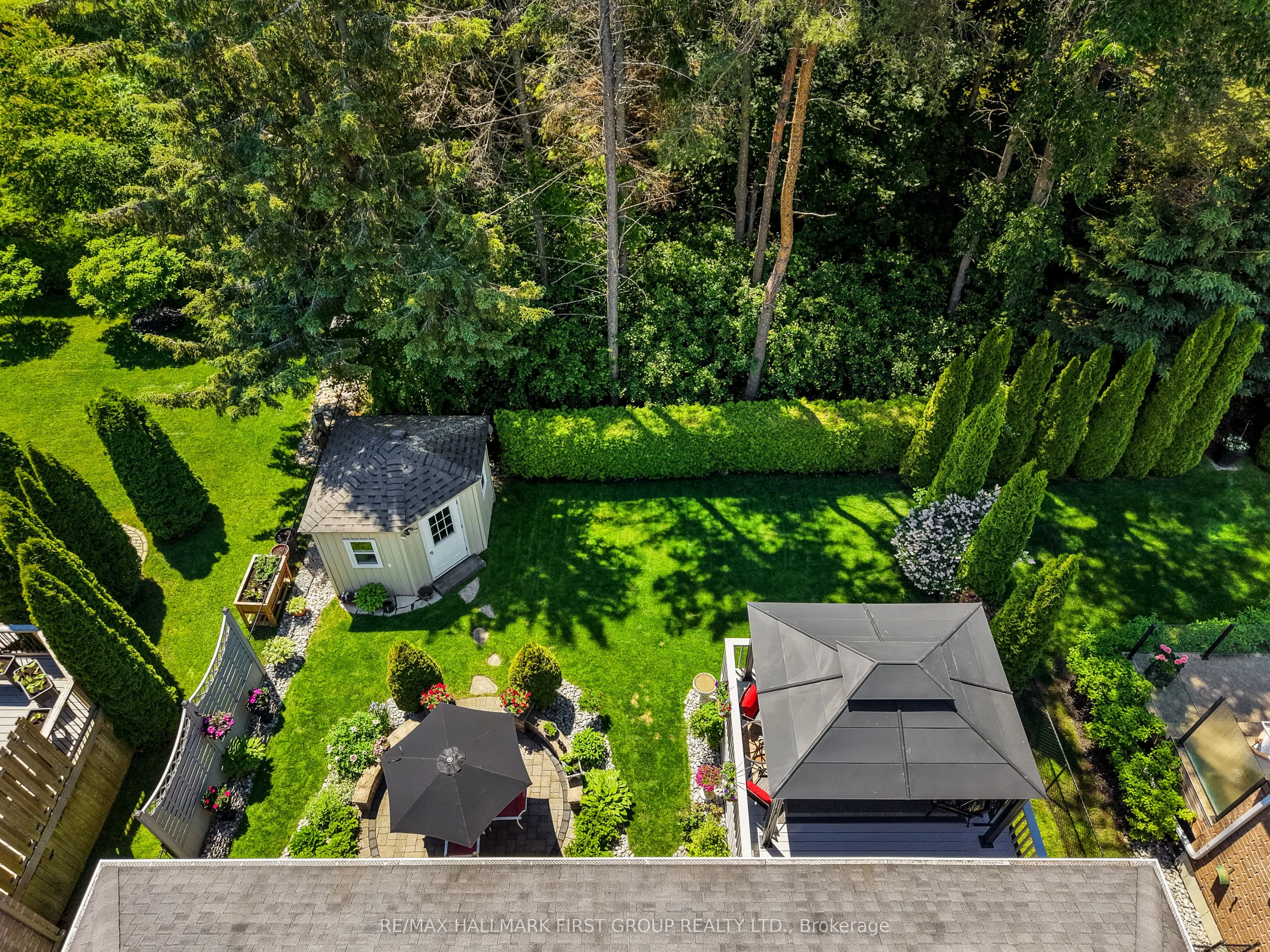 489 Foote Crescent